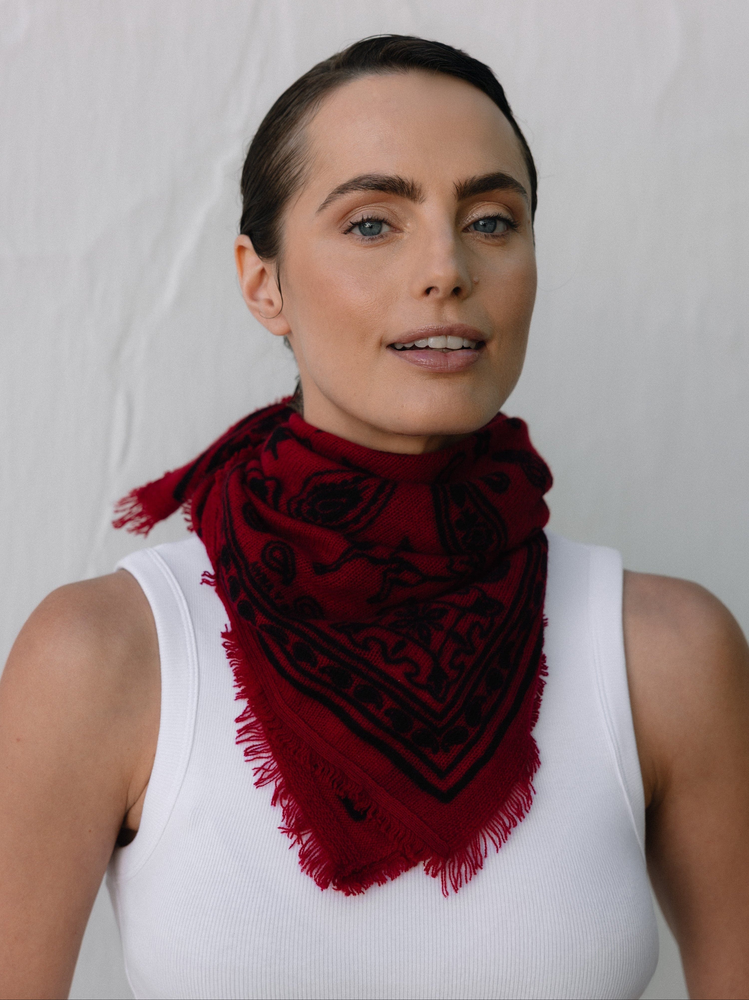 NELE SCARF SMALL IN HOT DATE