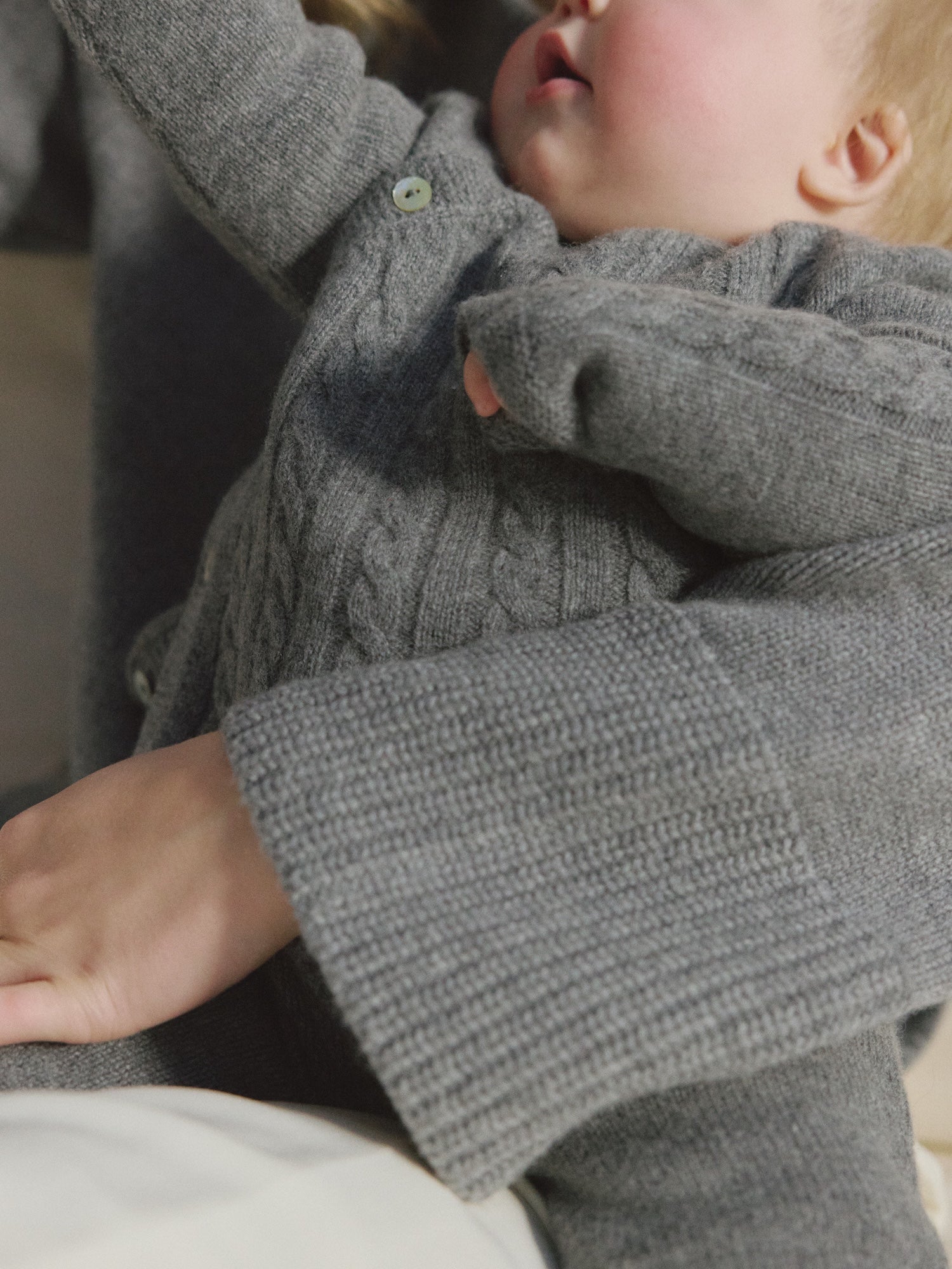 JOSEFINE SWEATER IN SMOKEY GREY