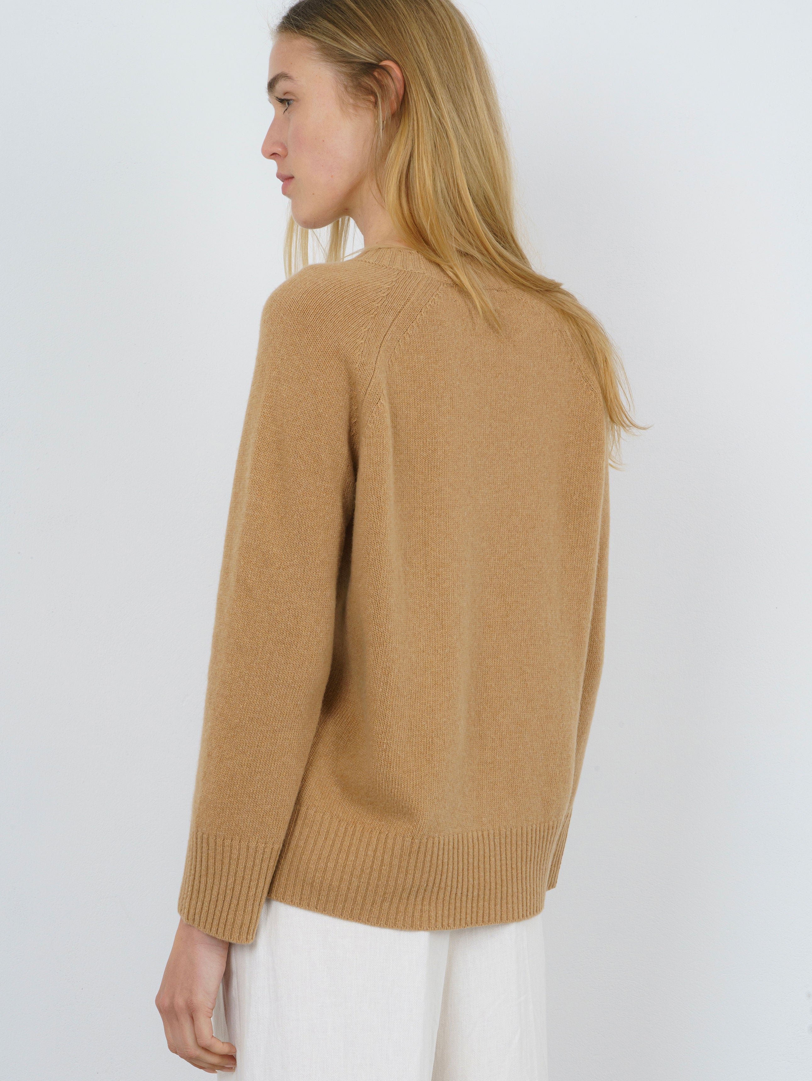 DAISY SWEATER IN BISCUIT