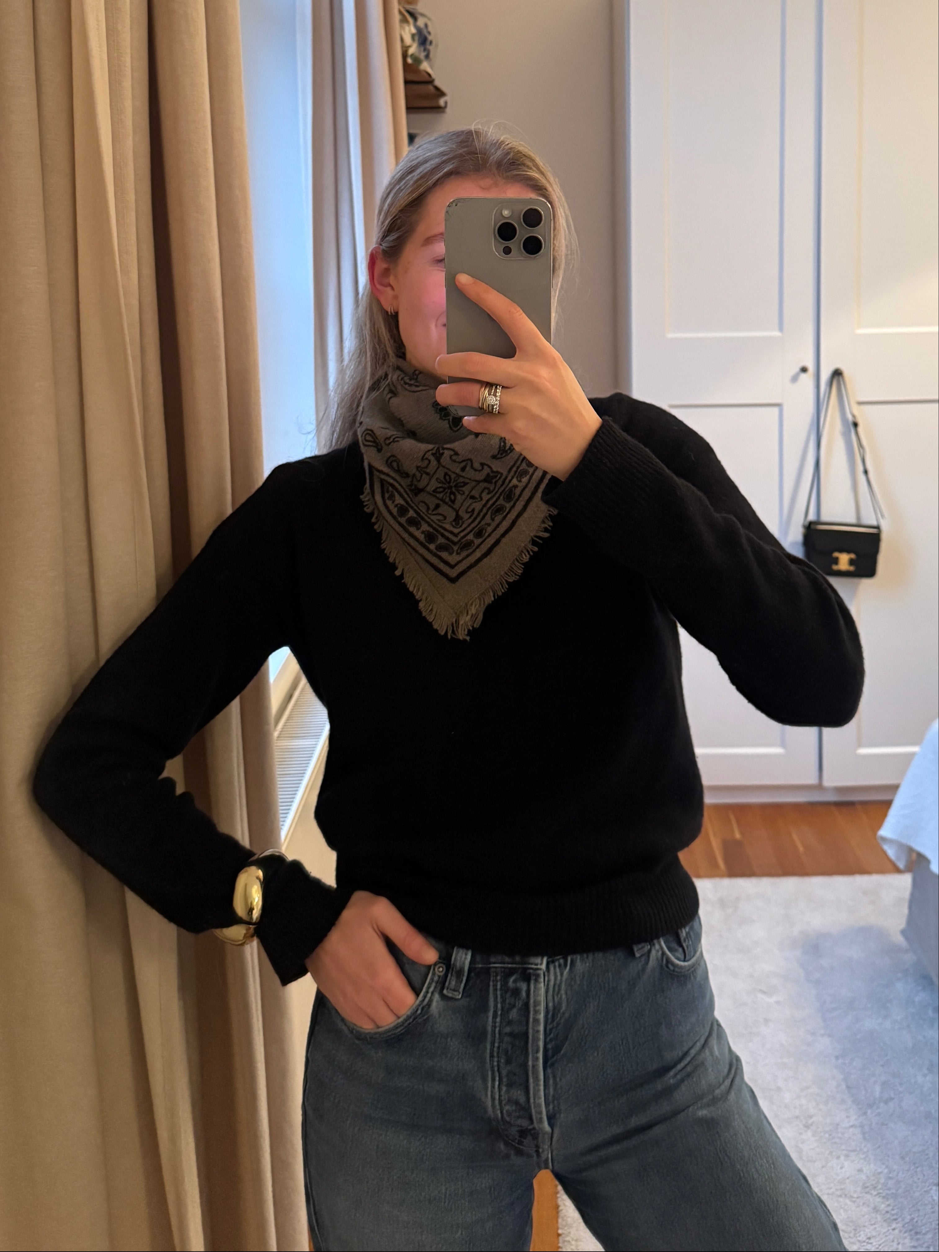 NELE SCARF SMALL IN BREEN