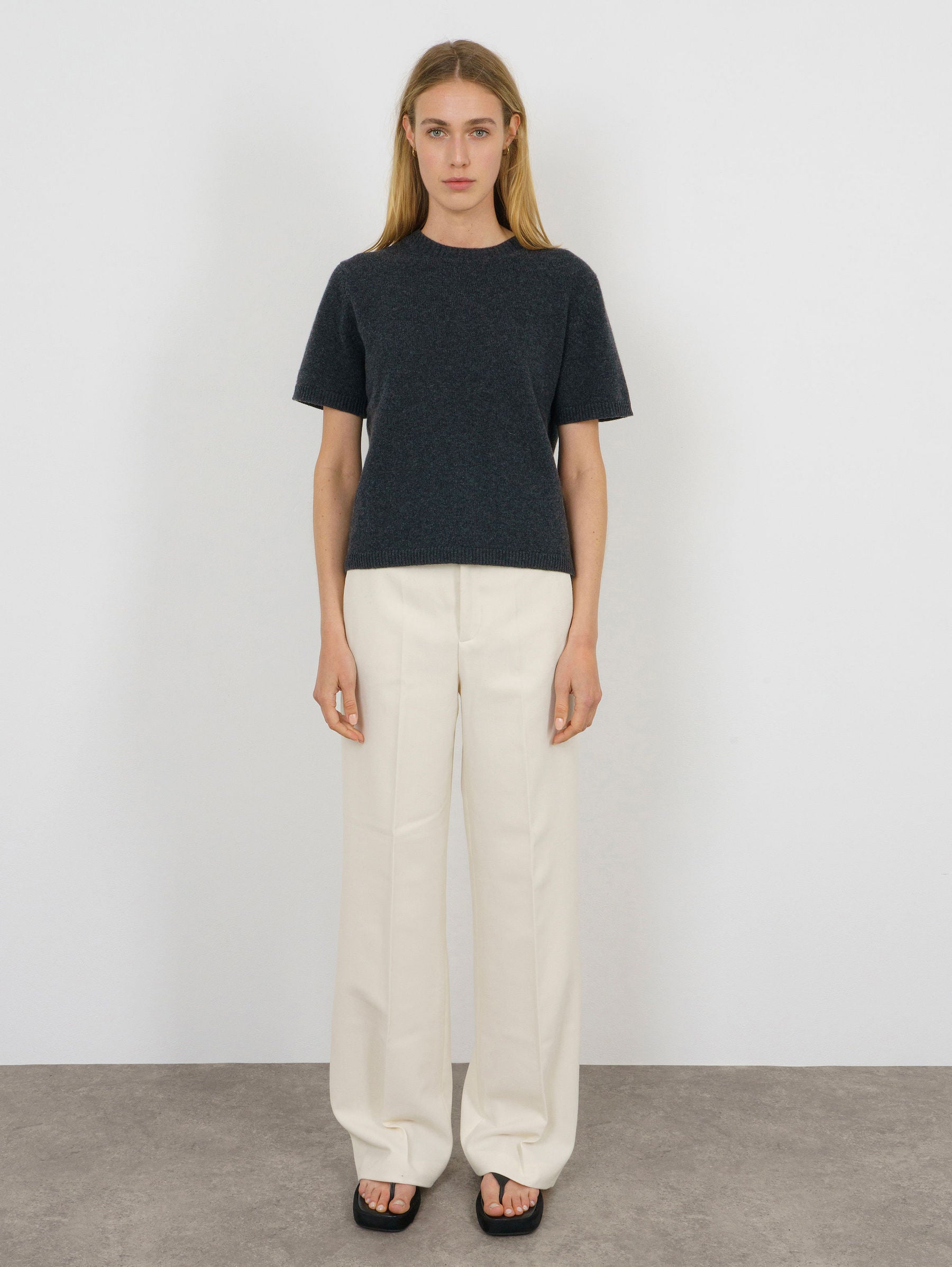 JULES SWEATER IN MIDNIGHT GREY