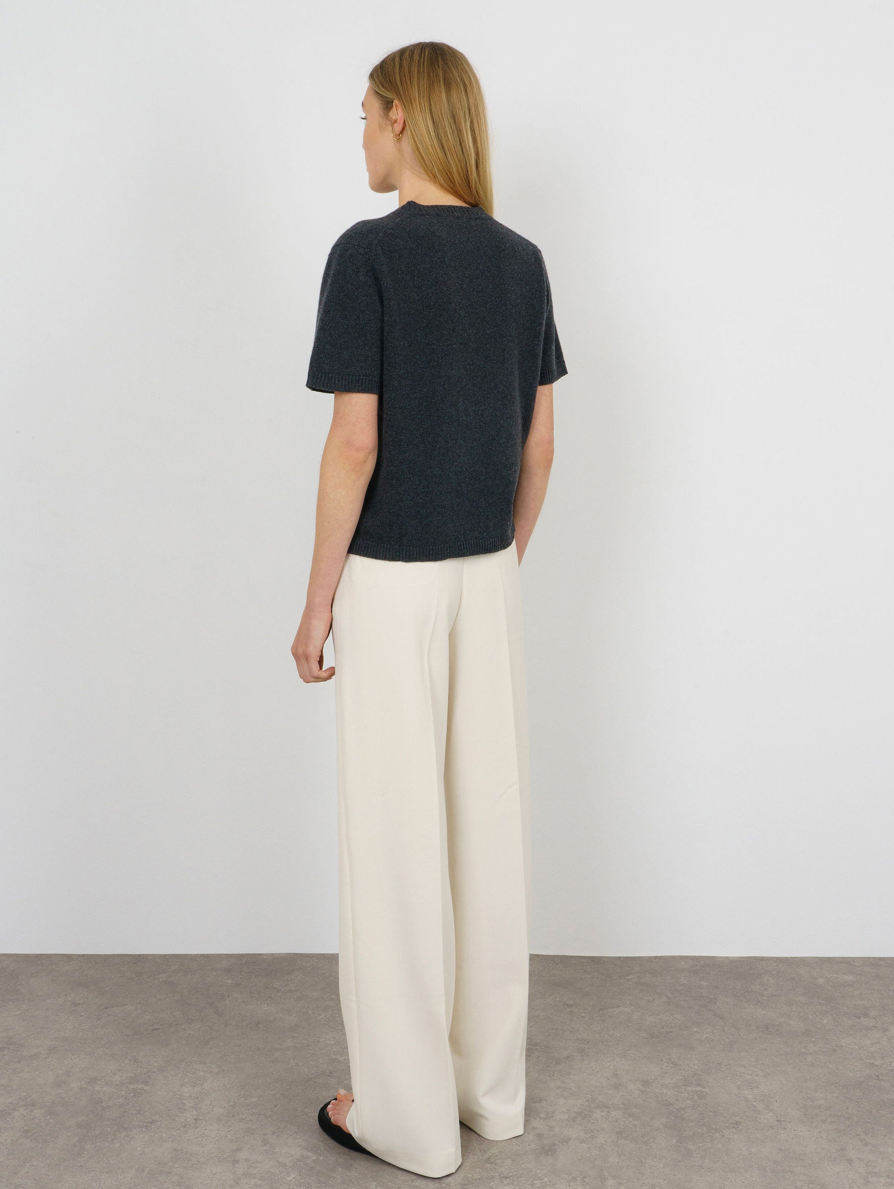 JULES SWEATER IN MIDNIGHT GREY