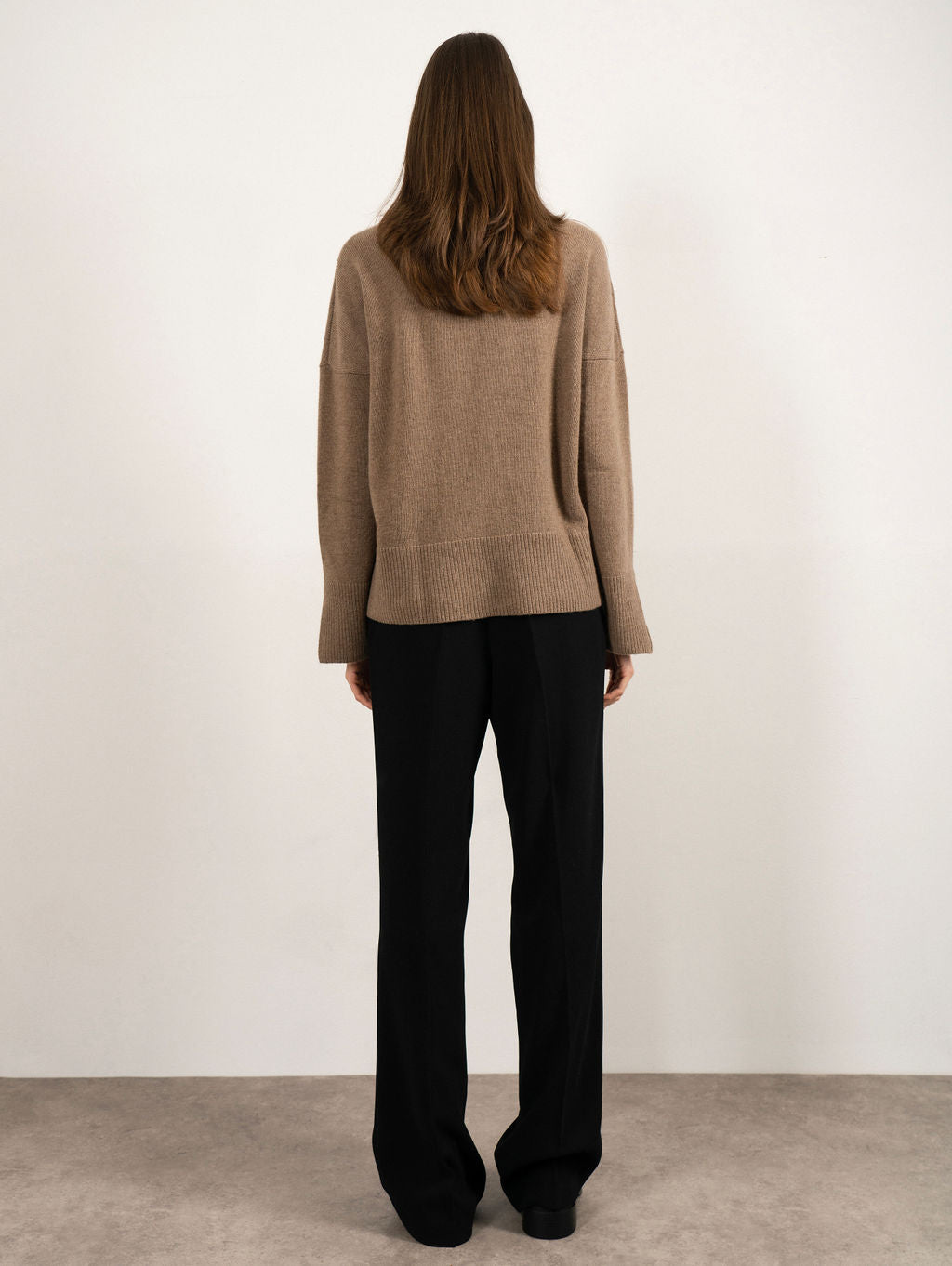KATE SWEATER IN HAZELNUT