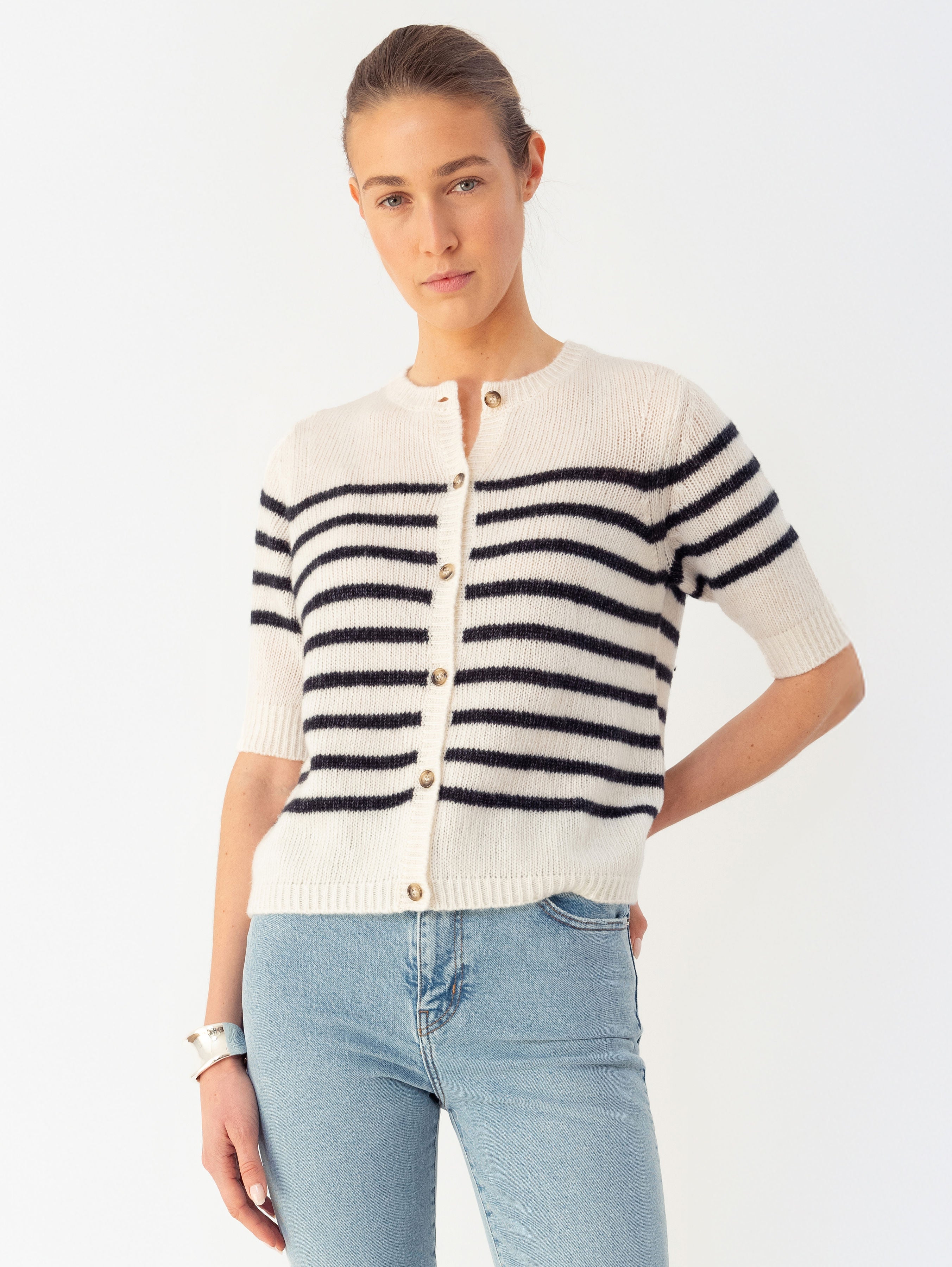 LOUISE CARDIGAN IN CREAMCHEESE / DARK BLUE