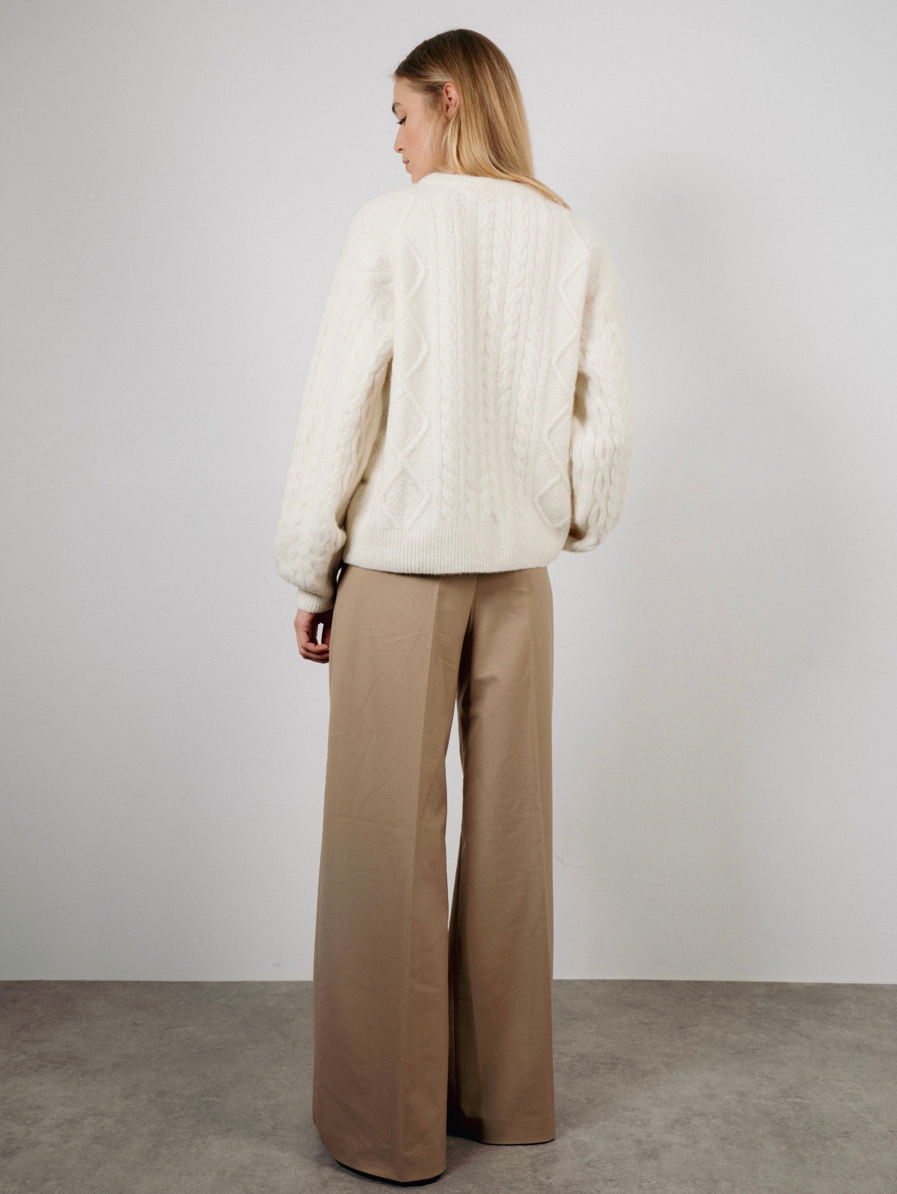 PATRICIA CABLE SWEATER IN MILK FOAM