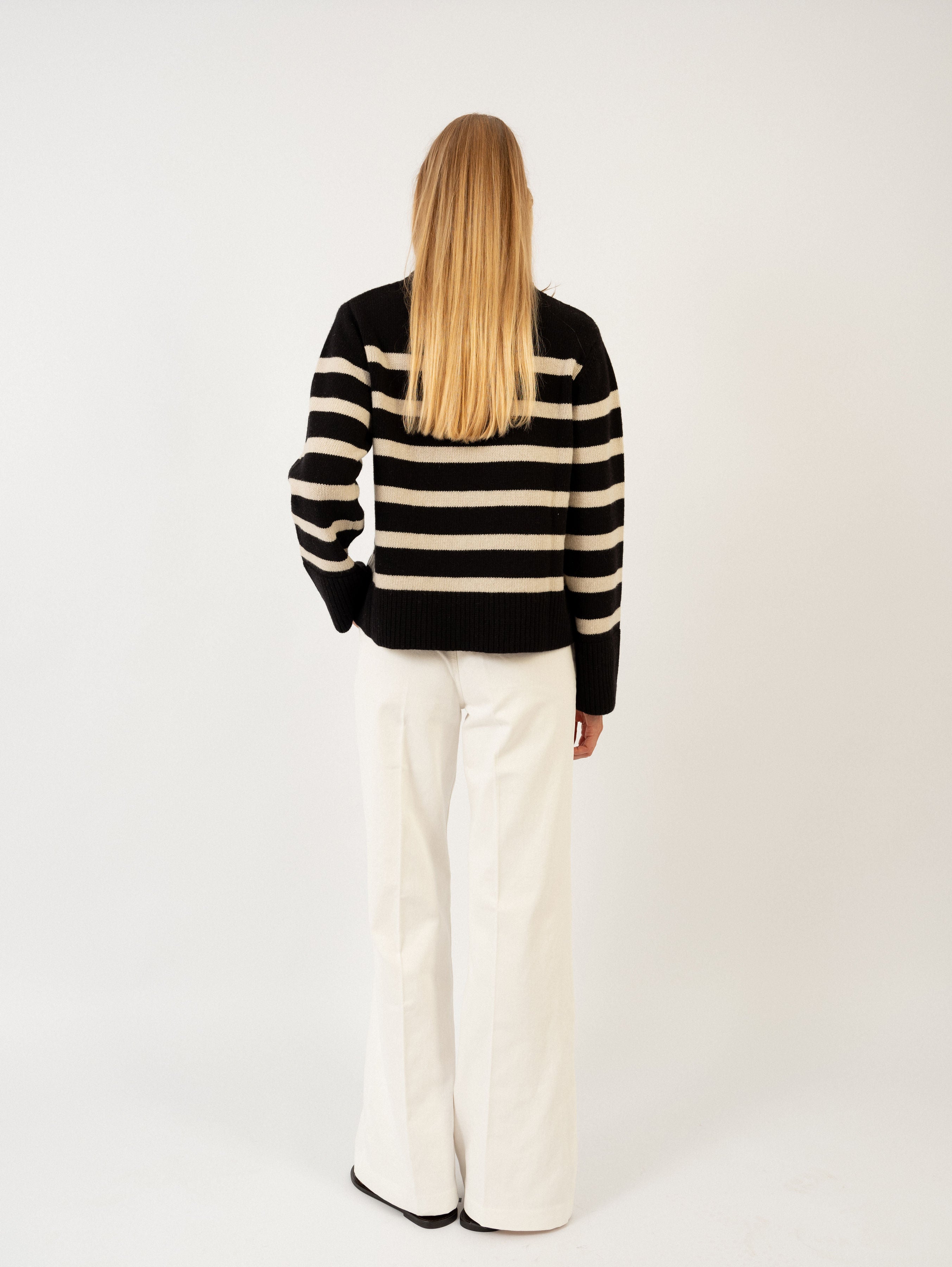 PAULI SWEATER IN NIGHT / BUTTERMILK