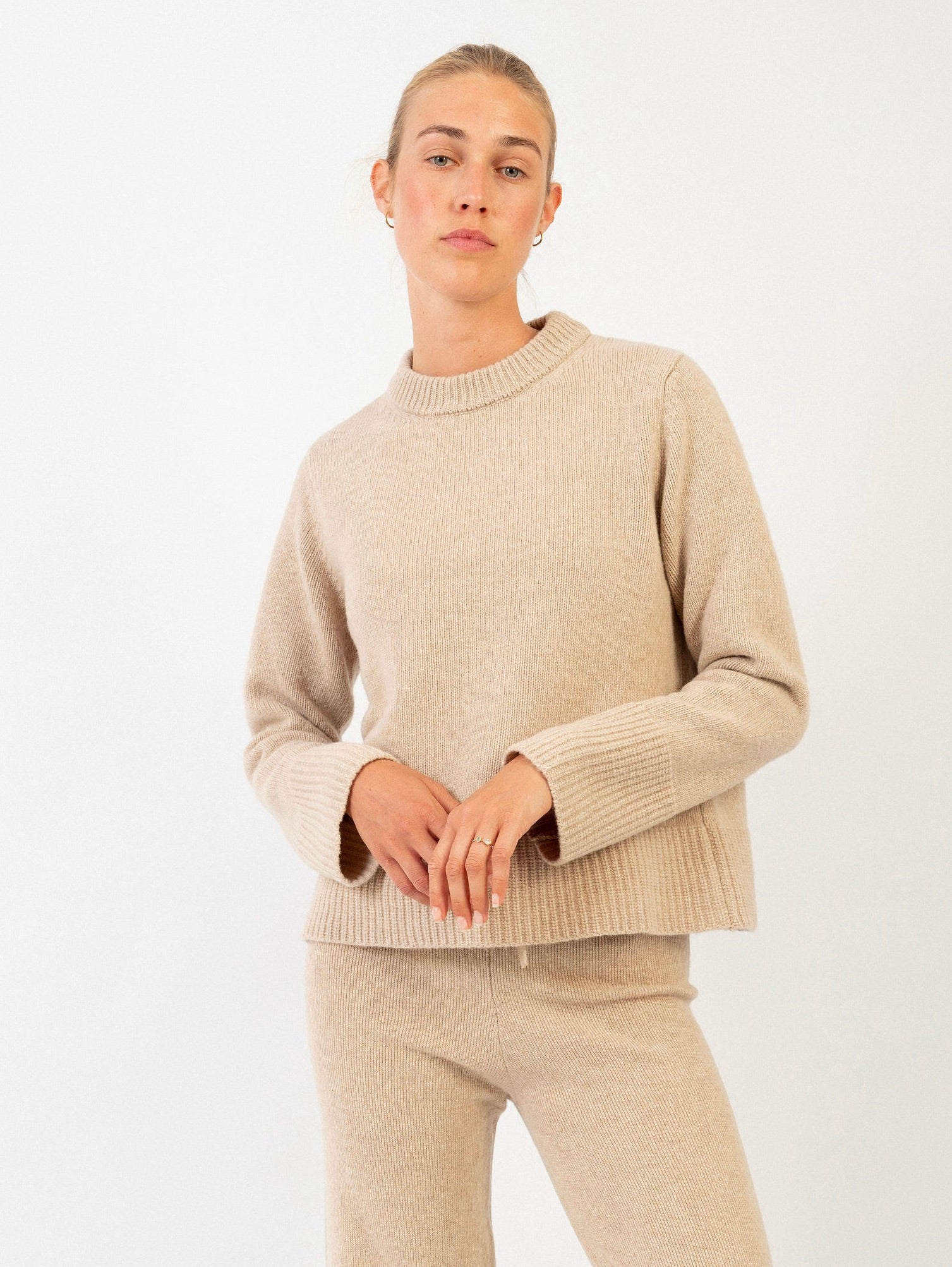 PIPPA SWEATER IN ALMOND POWDER