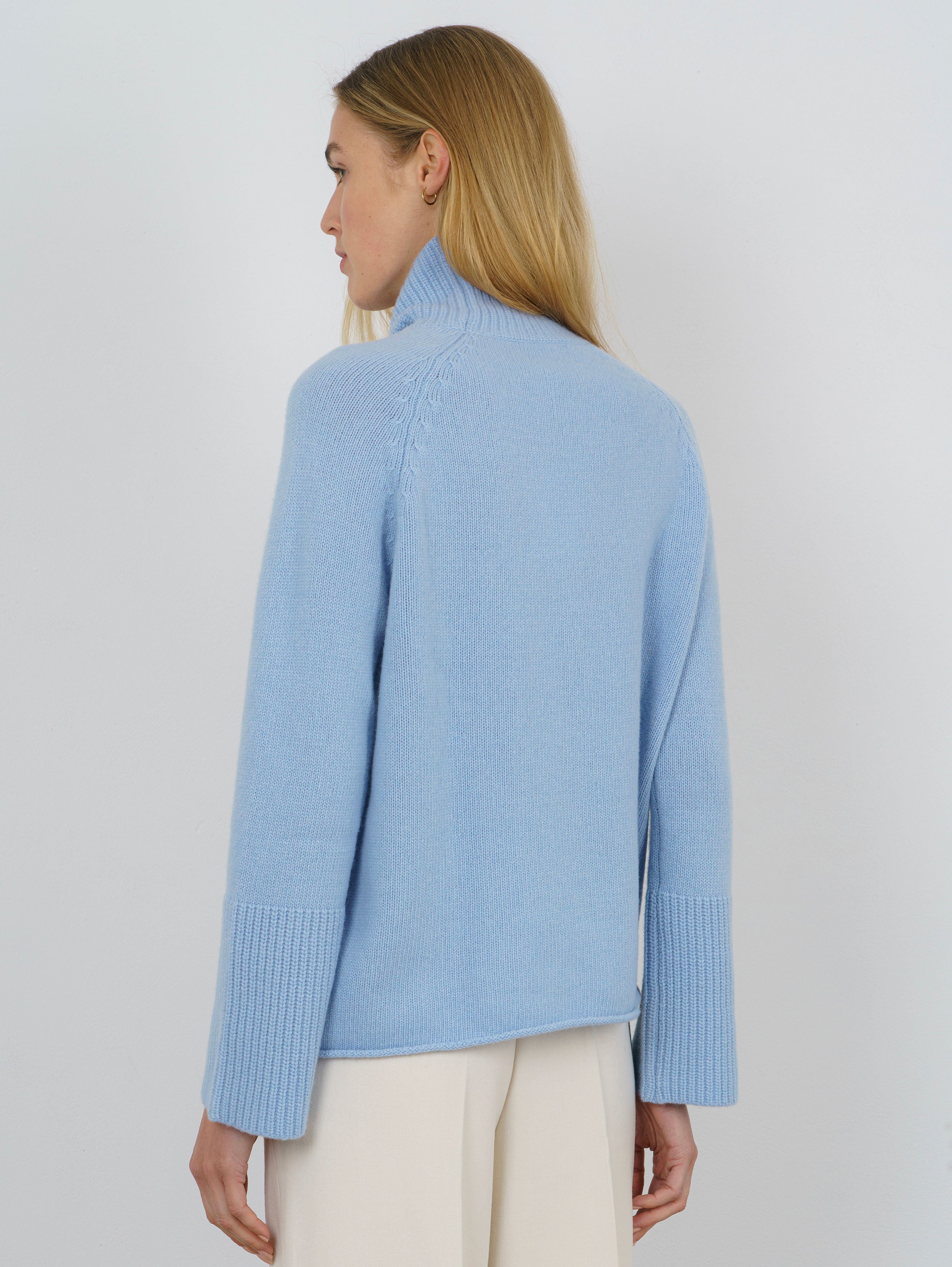 PIPPA SWEATER IN BABY GIRL BLUE