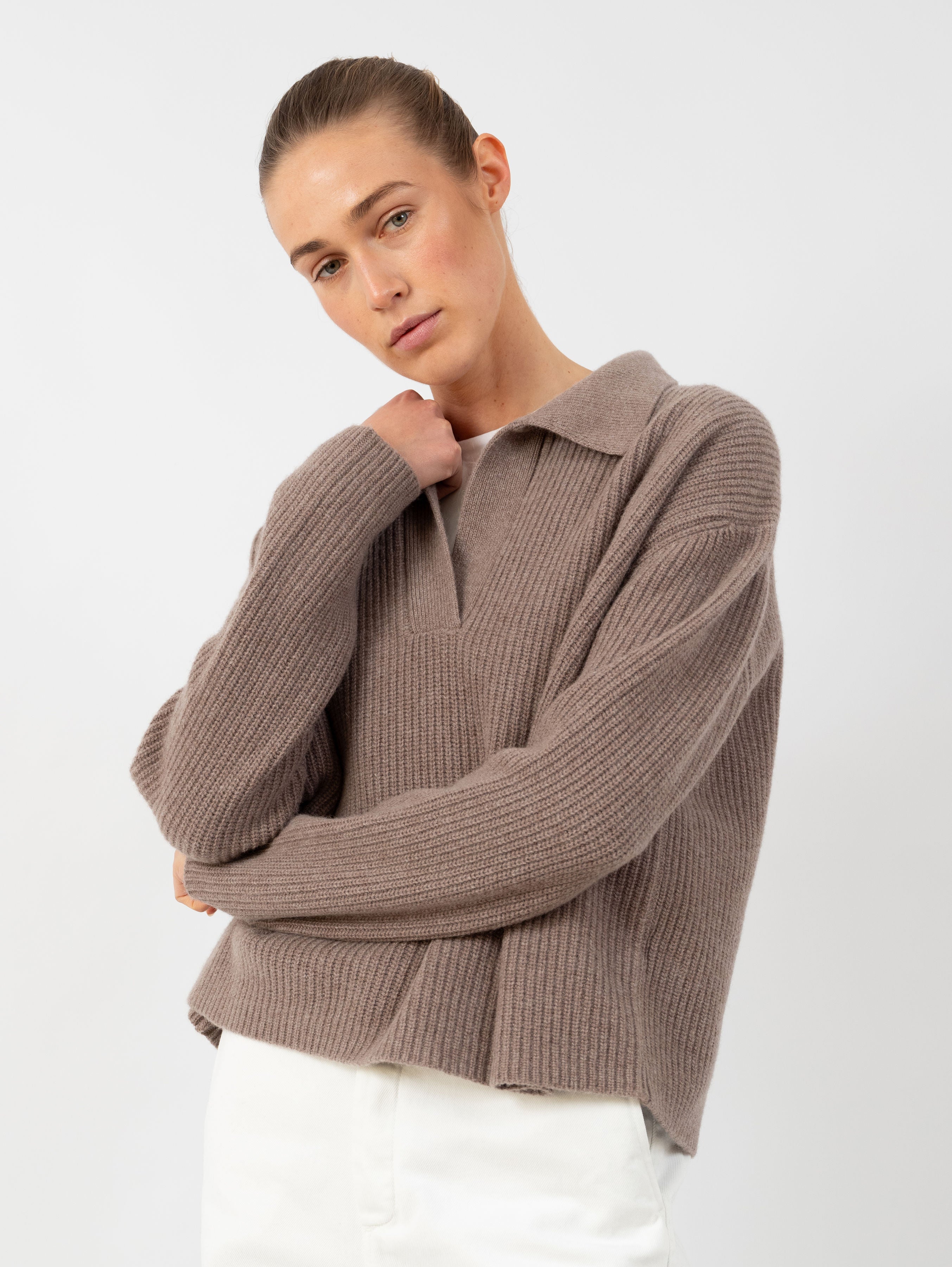 STELLA POLO IN TIMELESS TAUPE