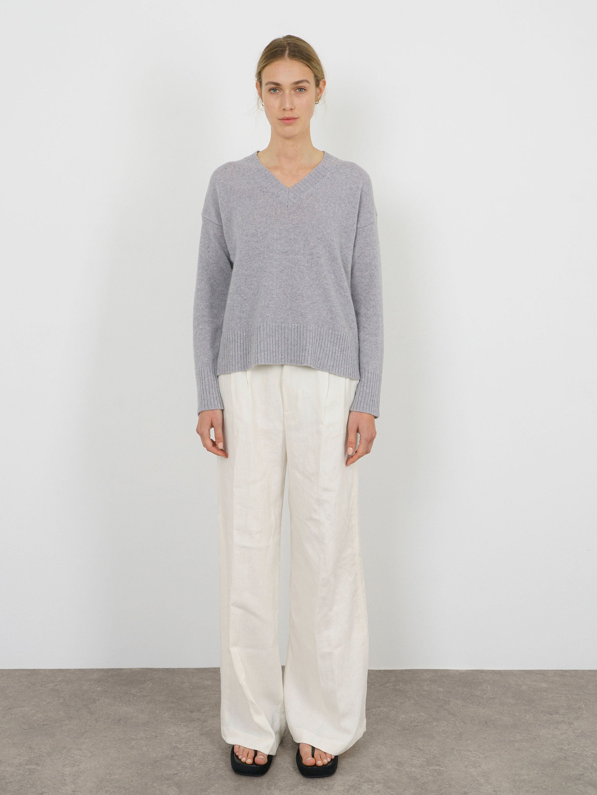 VALERIE SWEATER IN OYSTER GREY