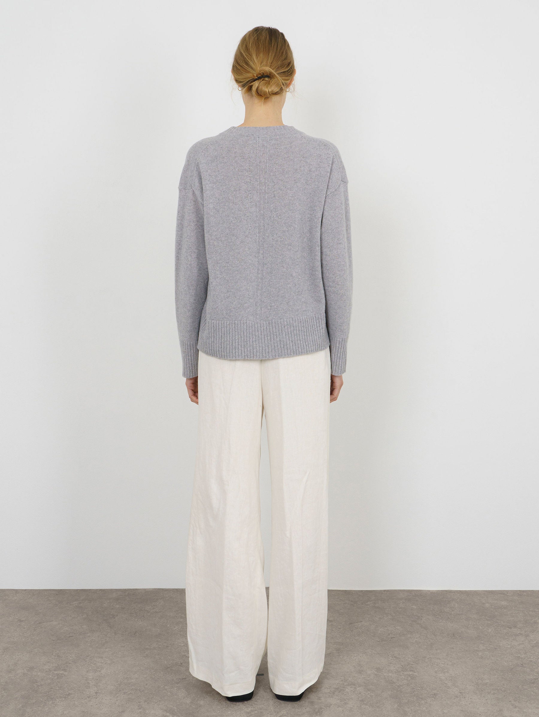 VALERIE SWEATER IN OYSTER GREY