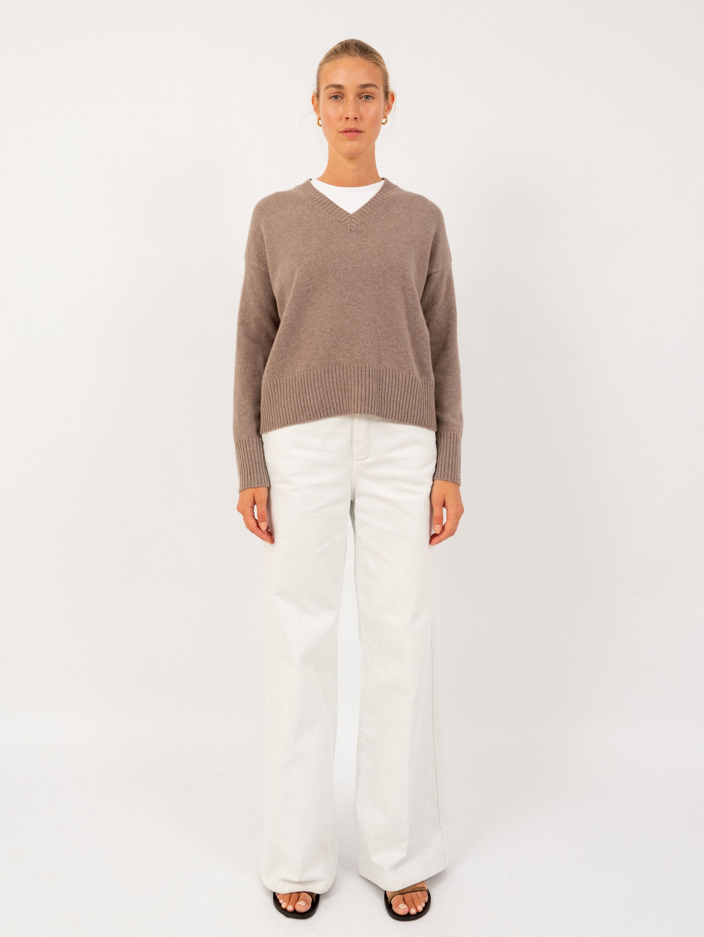 VALERIE SWEATER IN TIMELESS TAUPE