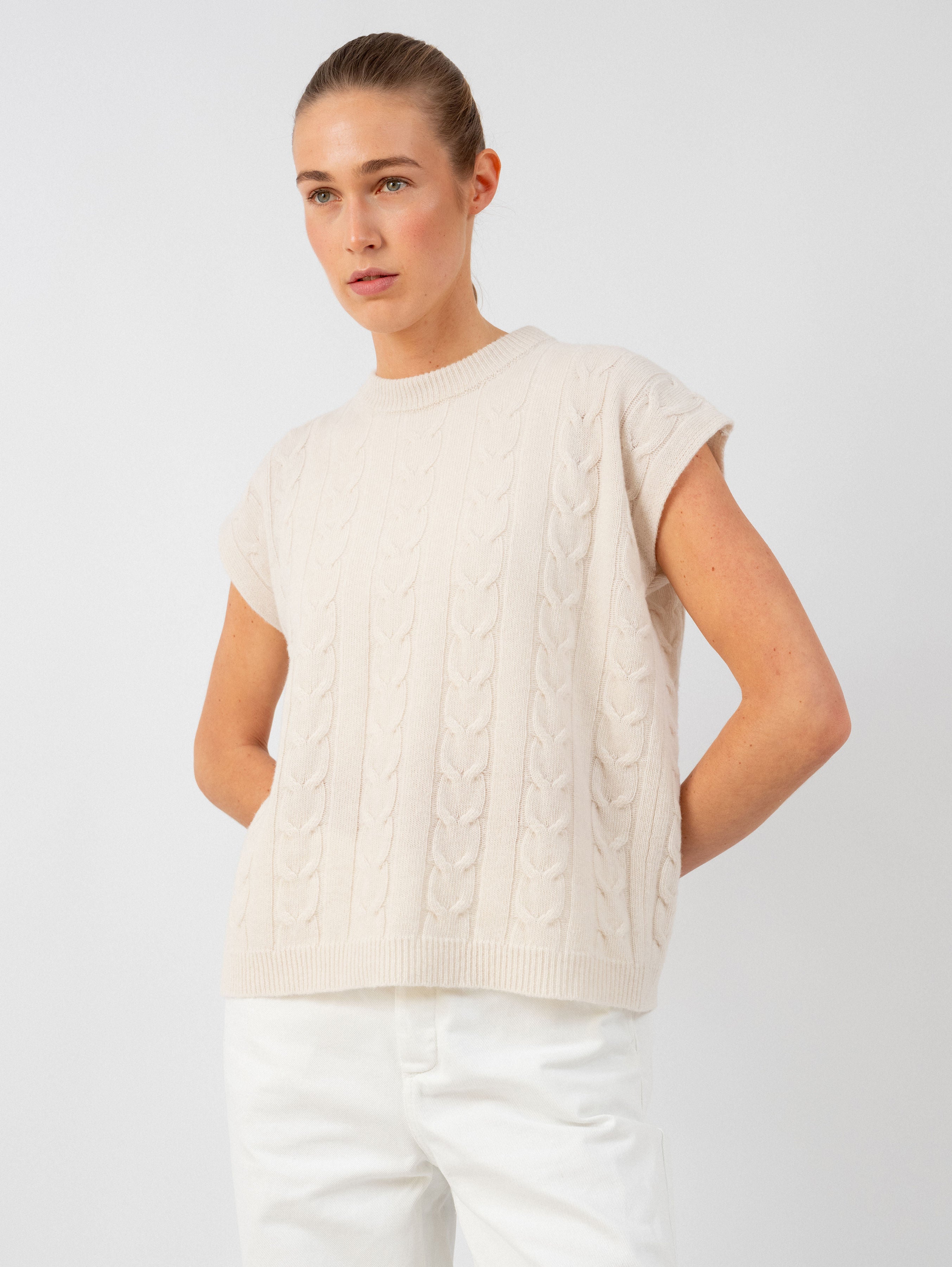 ZAZIE SWEATER IN VANILLA