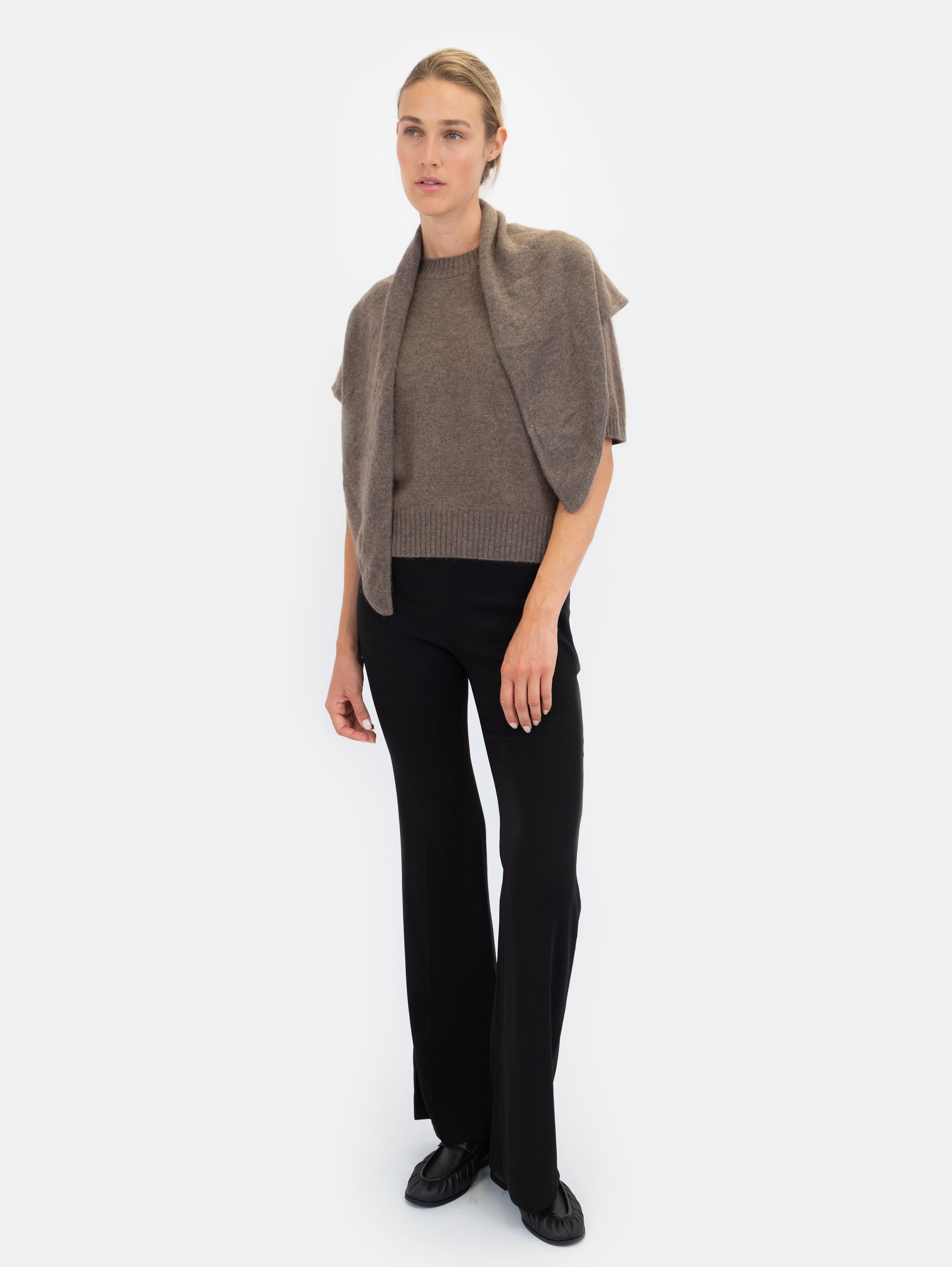 CAMI SCARF BRUSHED IN SOFT NOUGAT