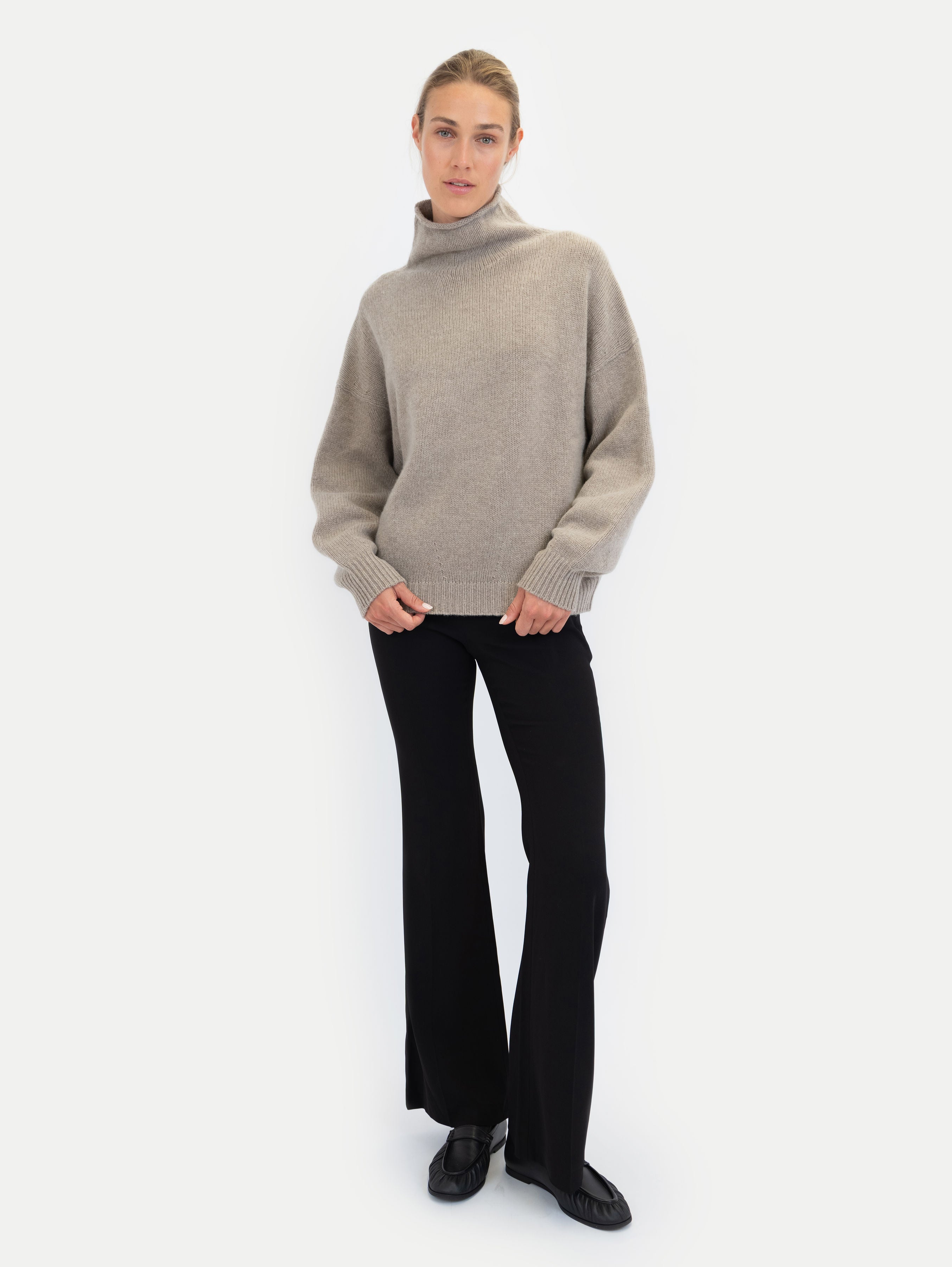 KATY SWEATER IN ALMOND POWDER