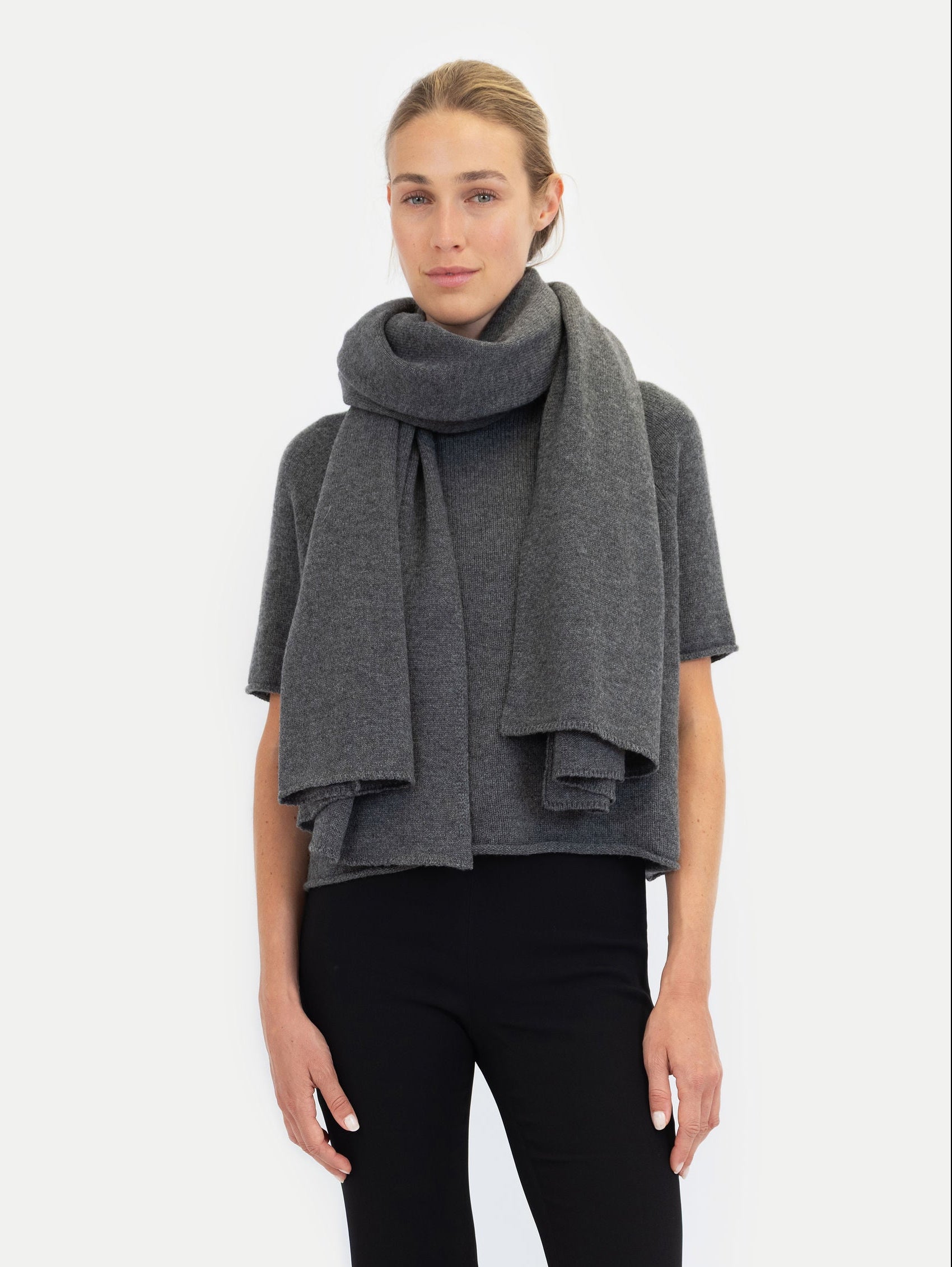 CARLA SCARF IN MIDNIGHT STONE