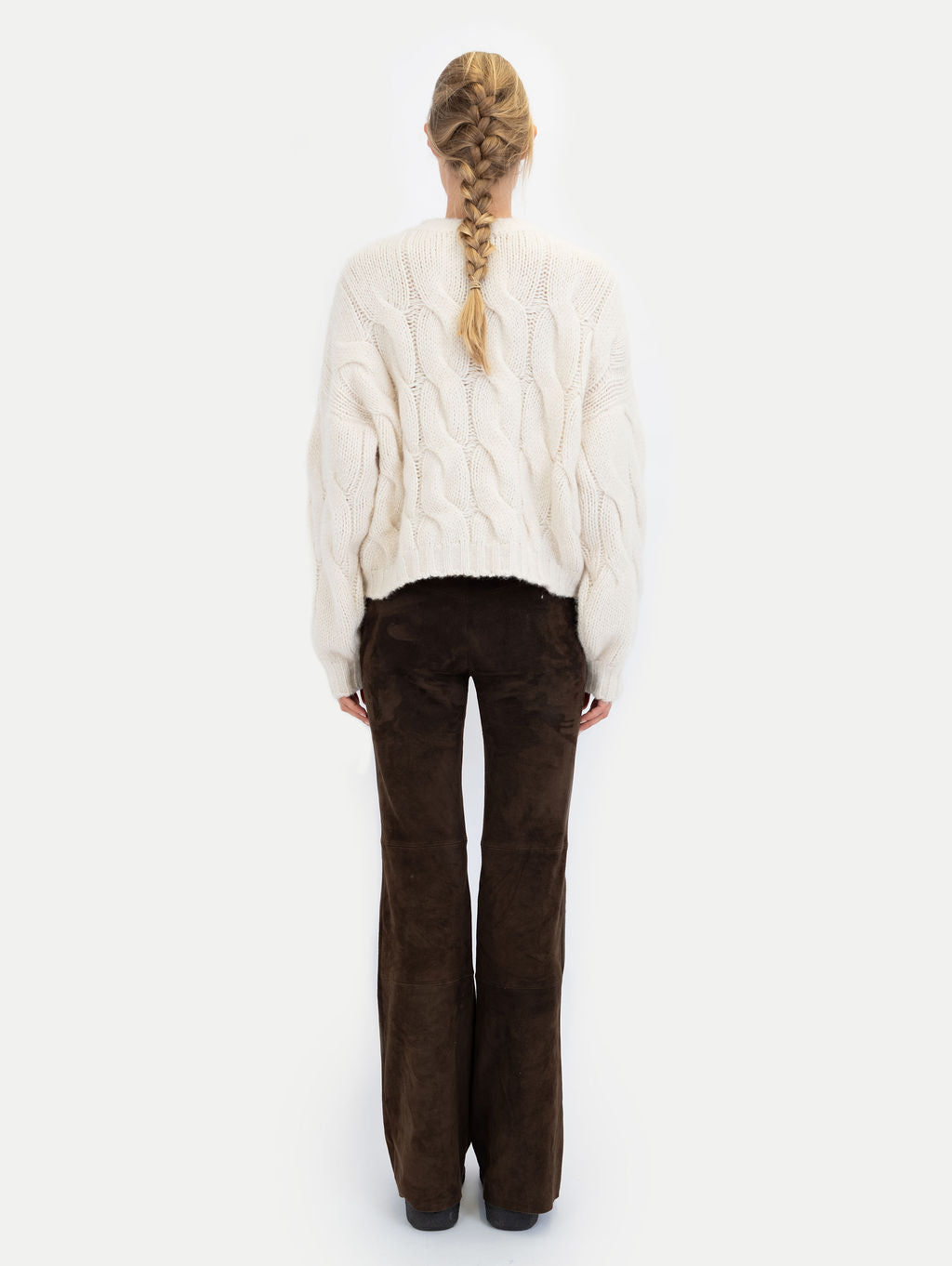DAPHNE CABLE SWEATER IN SUGAR GLAZE