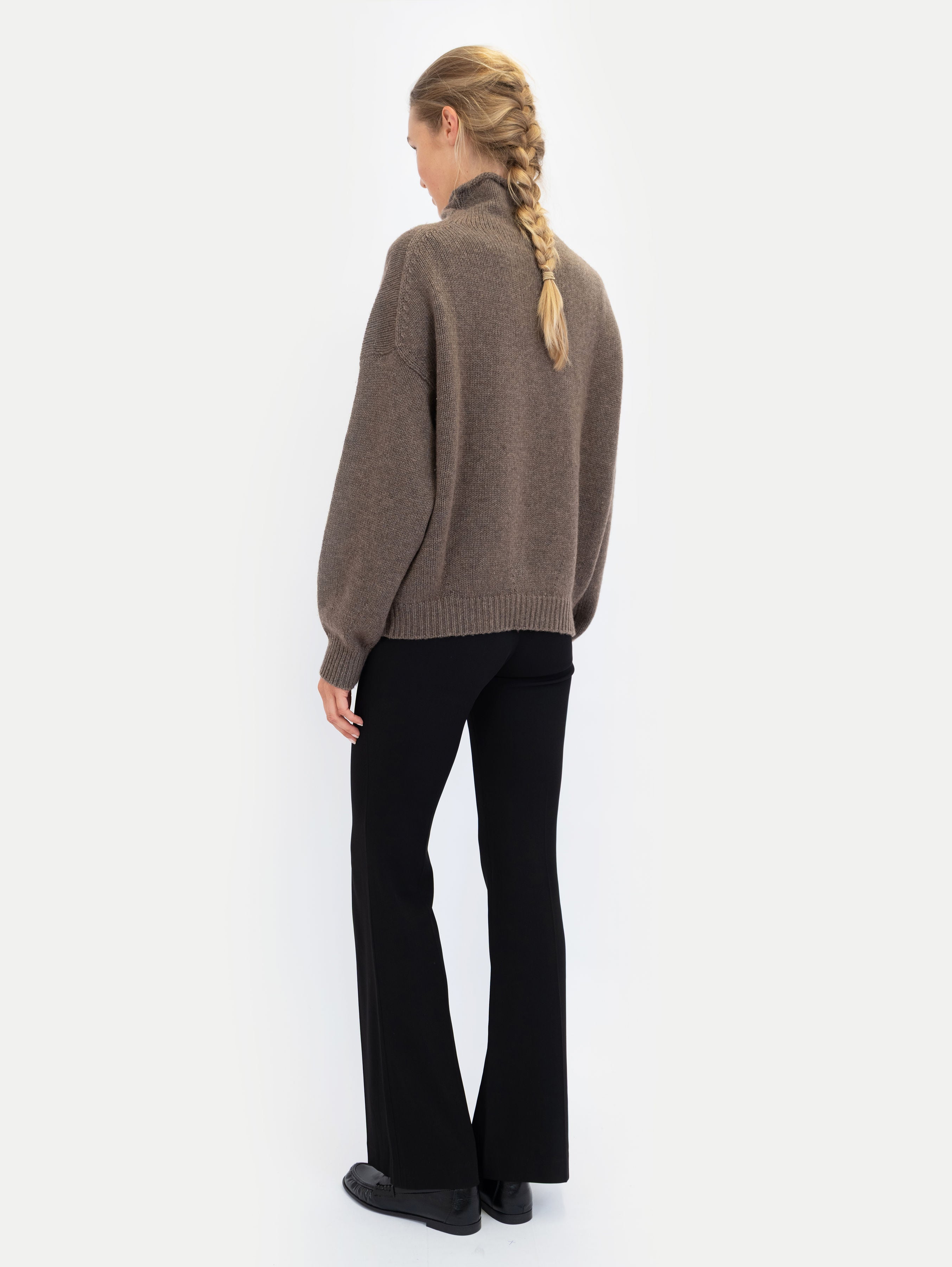 KATY SWEATER IN SOFT NOUGAT