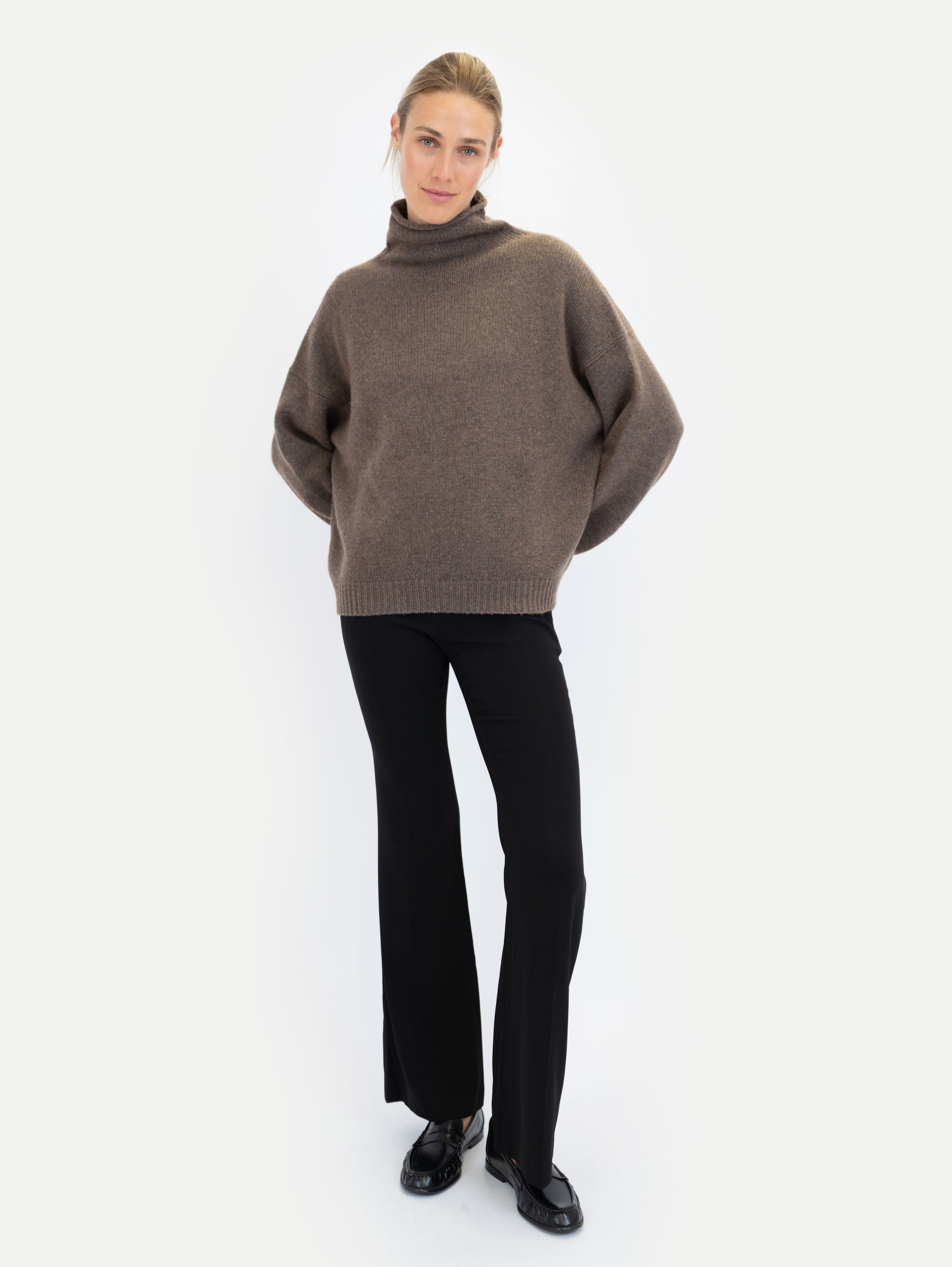 KATY SWEATER IN SOFT NOUGAT