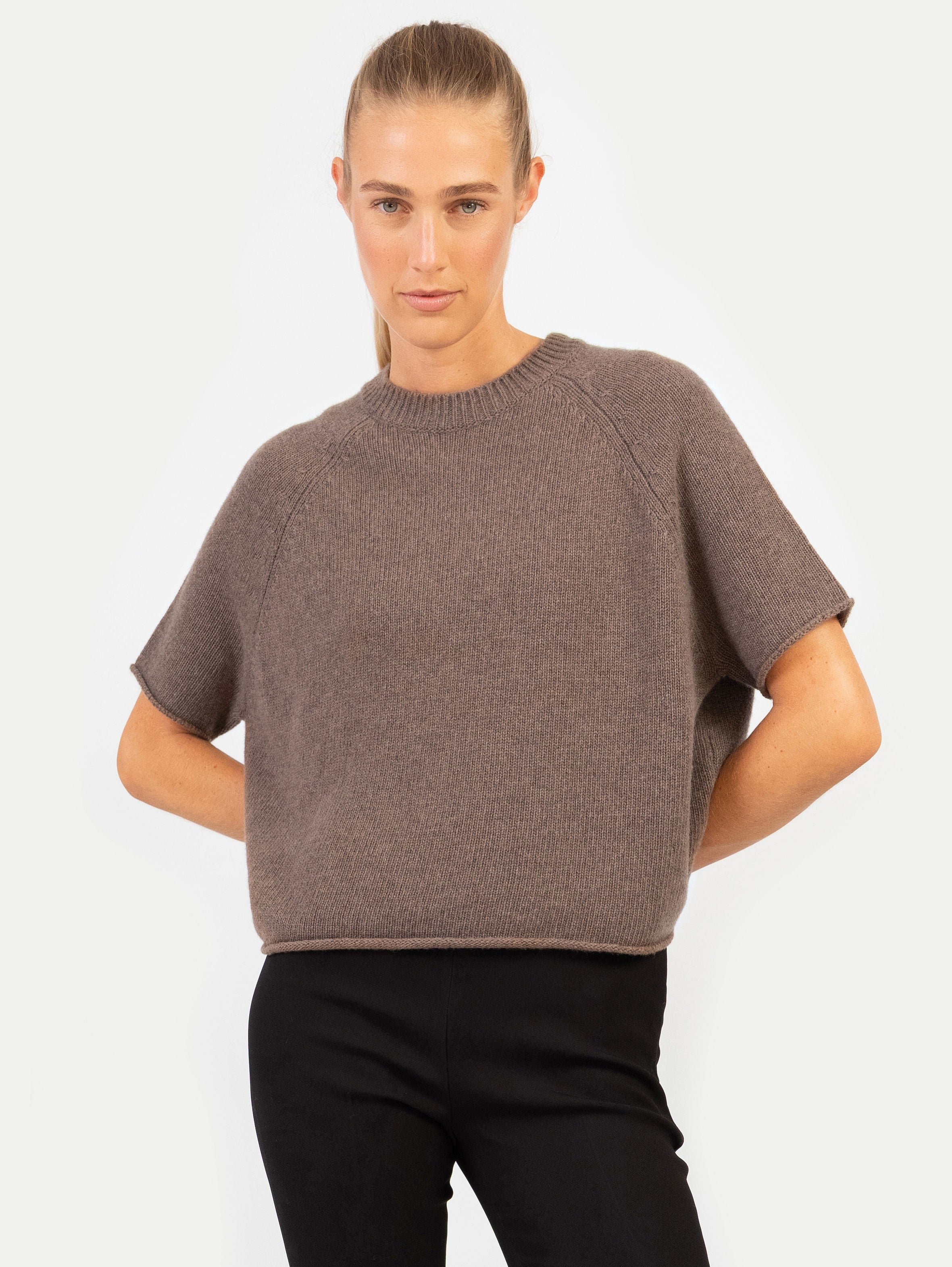 GRETA SWEATER IN DARK NOUGAT