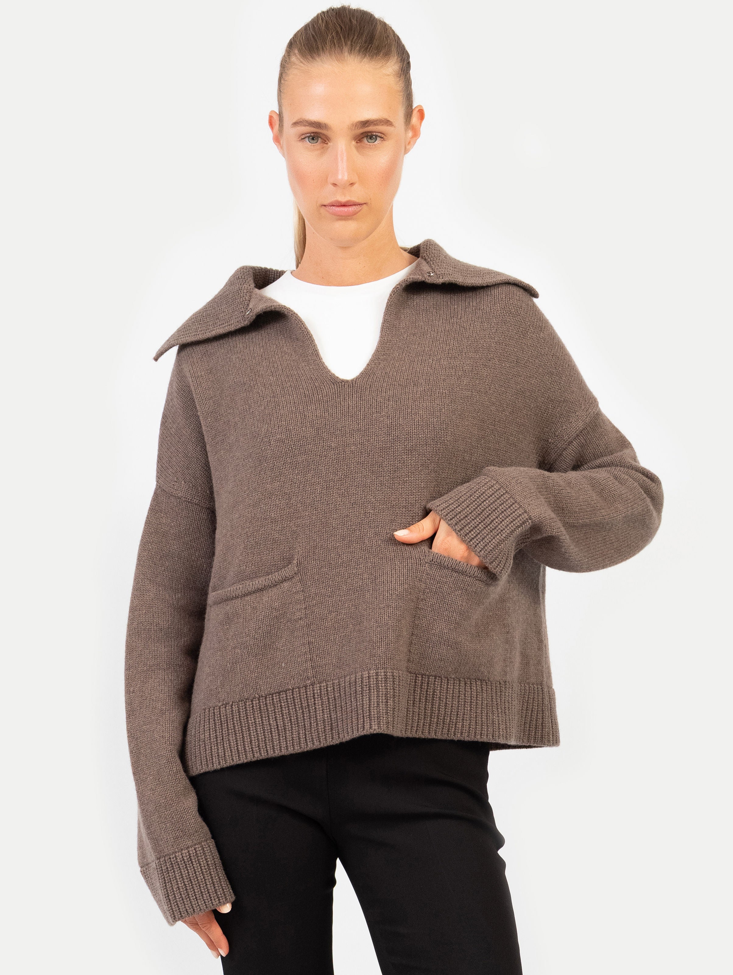 VALENTINE SWEATER IN DARK NOUGAT