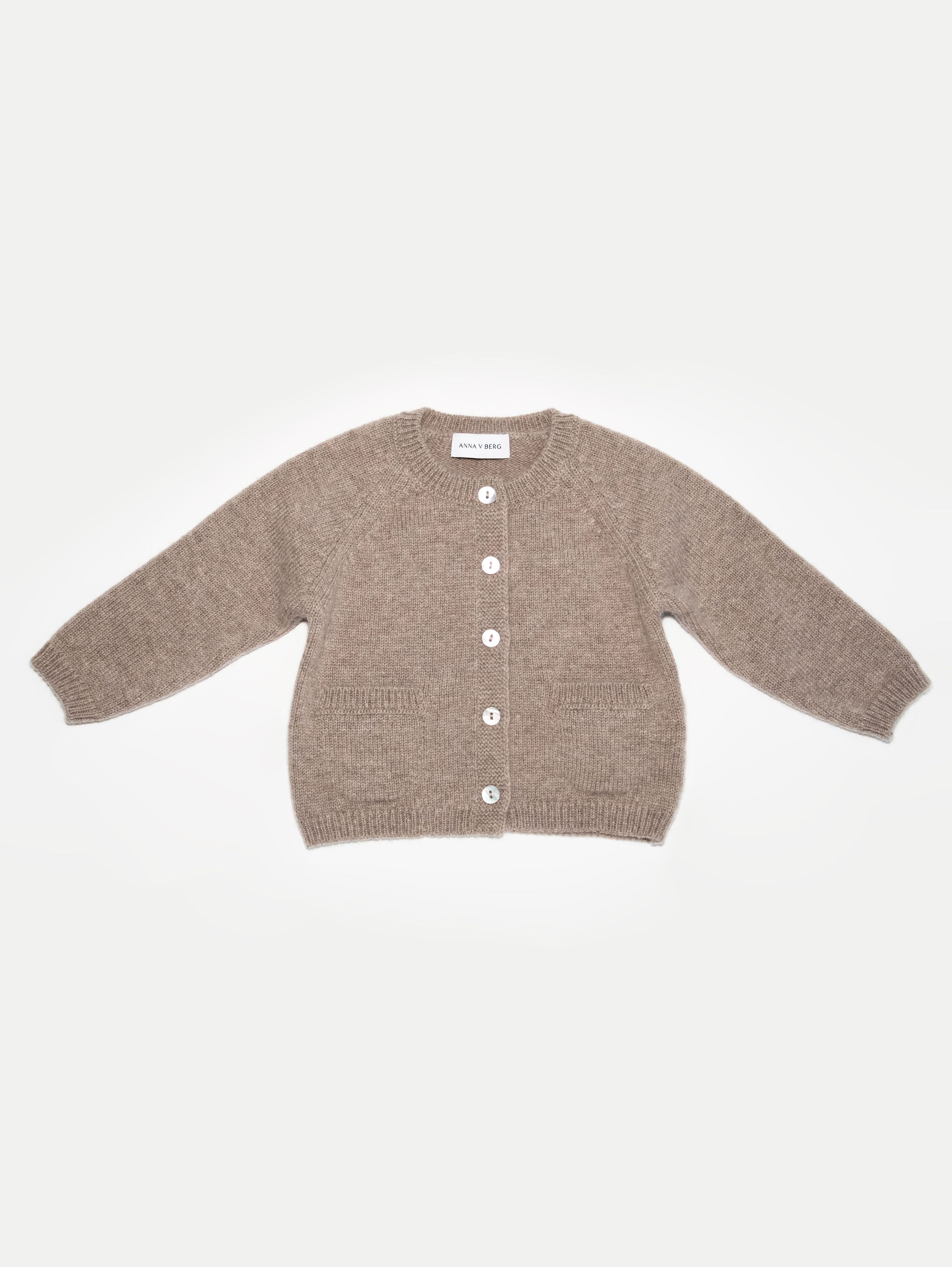 CHARLOTTE CARDIGAN IN SOFT TAUPE