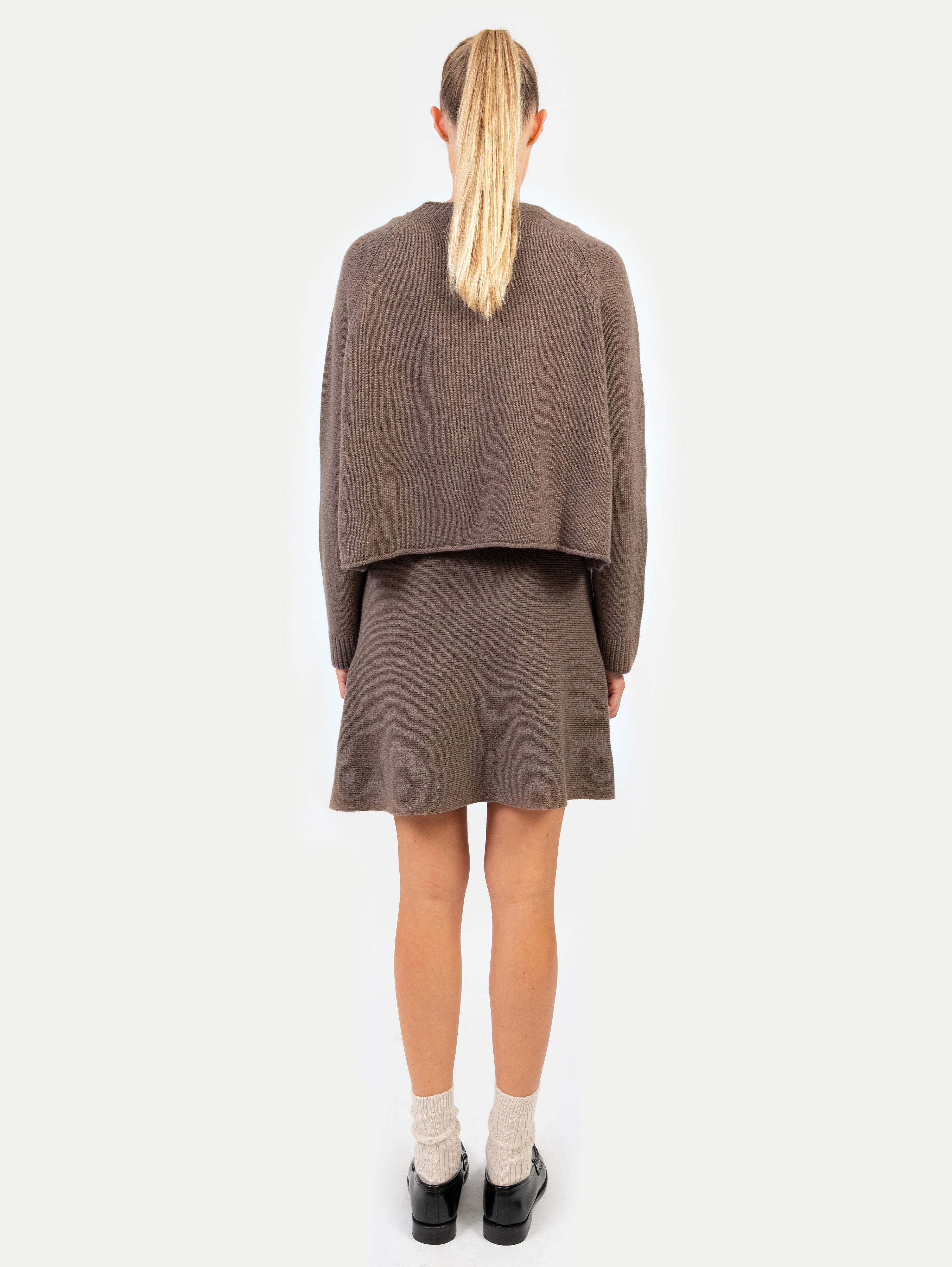 GINA SWEATER IN DARK NOUGAT