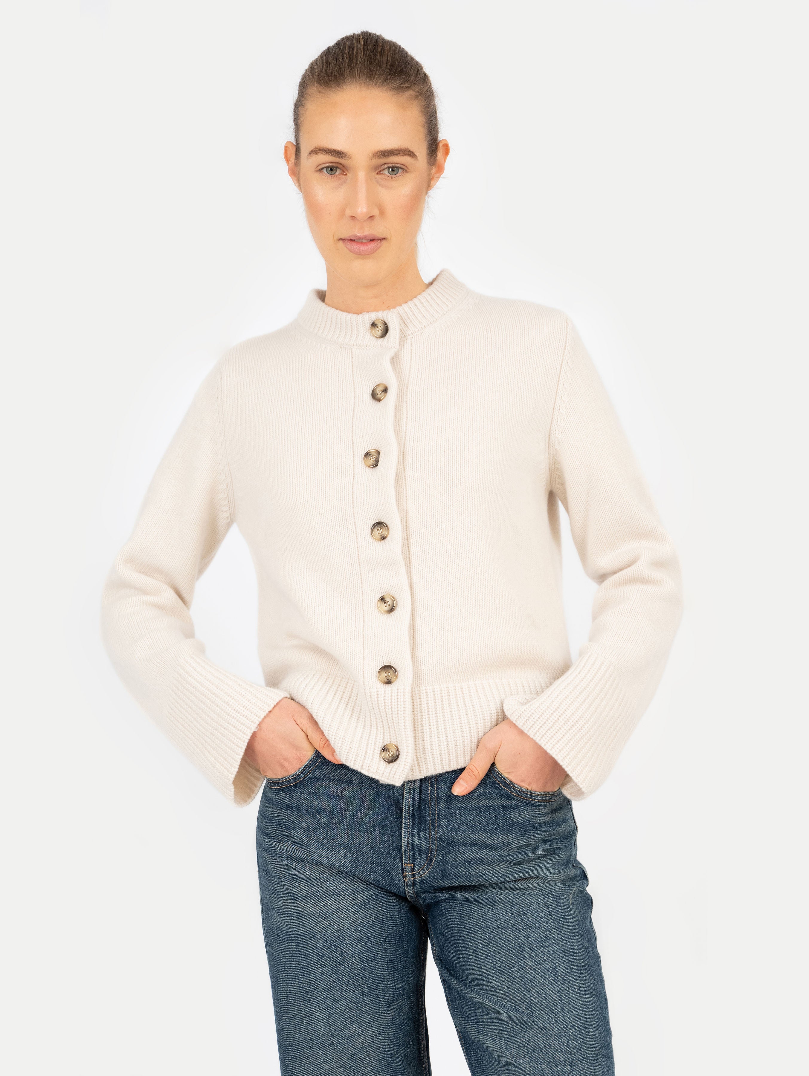 DOROTHEA CARDIGAN IN VANILLA