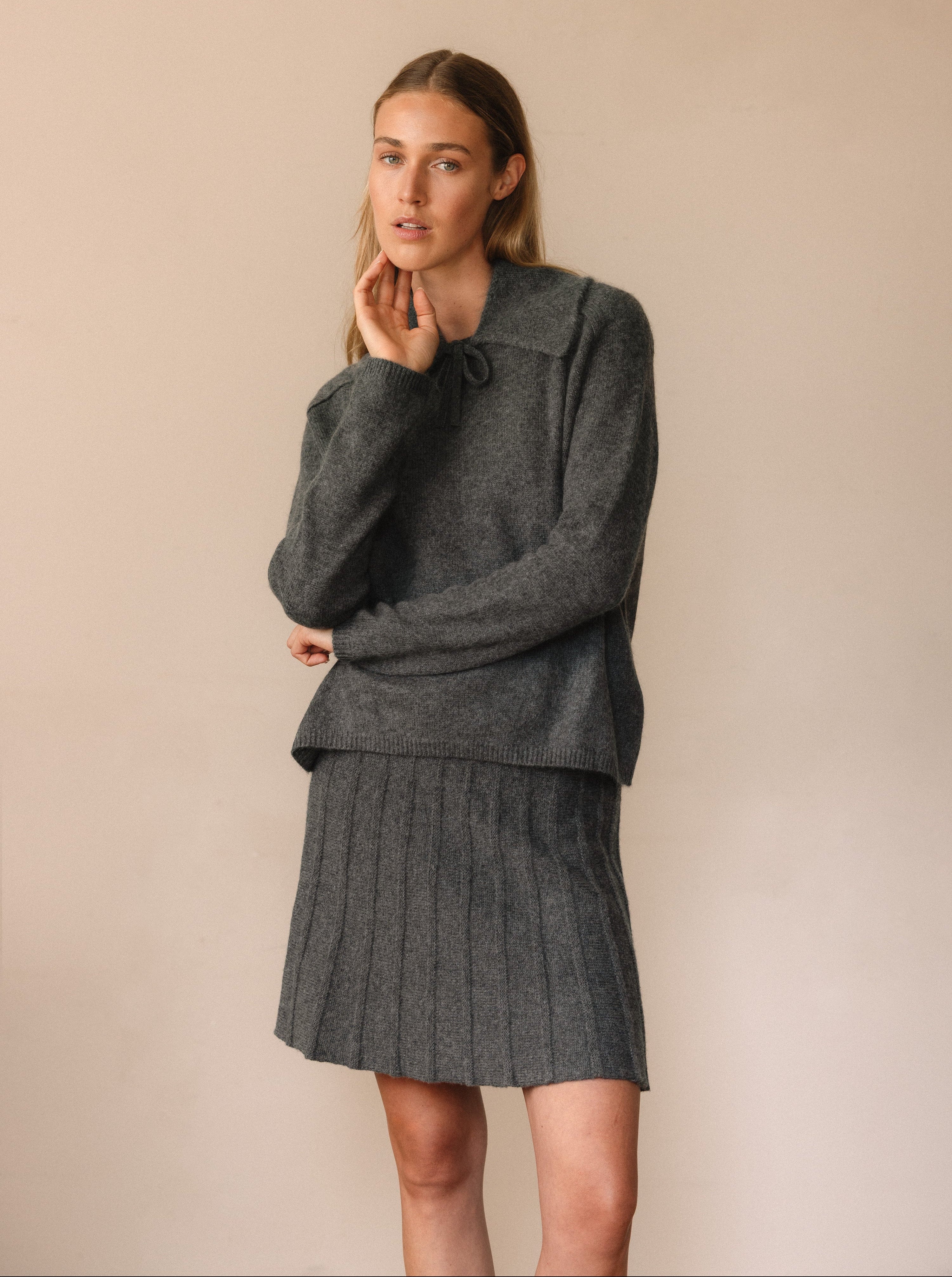 GWEN SKIRT IN MIDNIGHT STONE