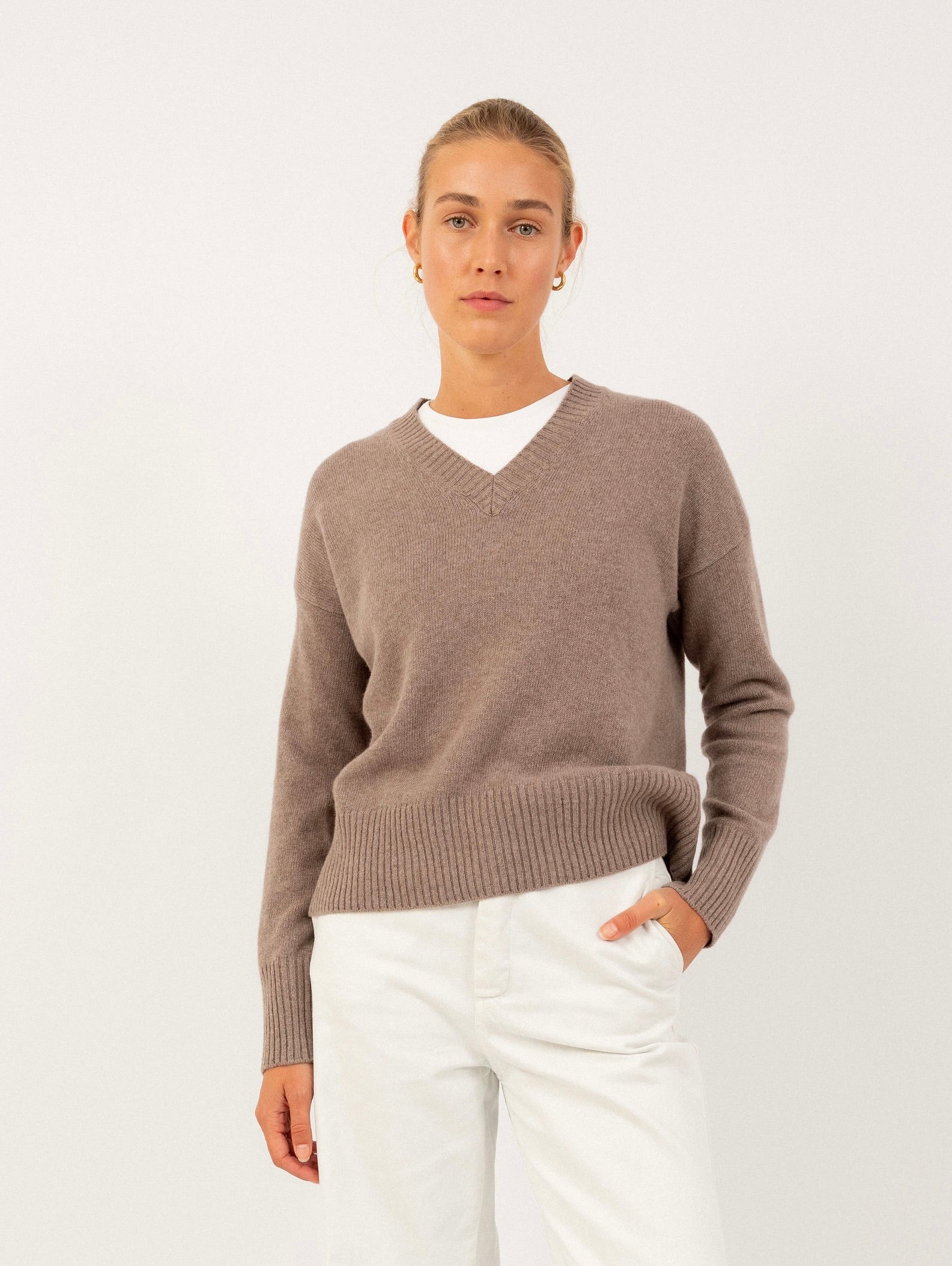 VALERIE SWEATER IN TIMELESS TAUPE