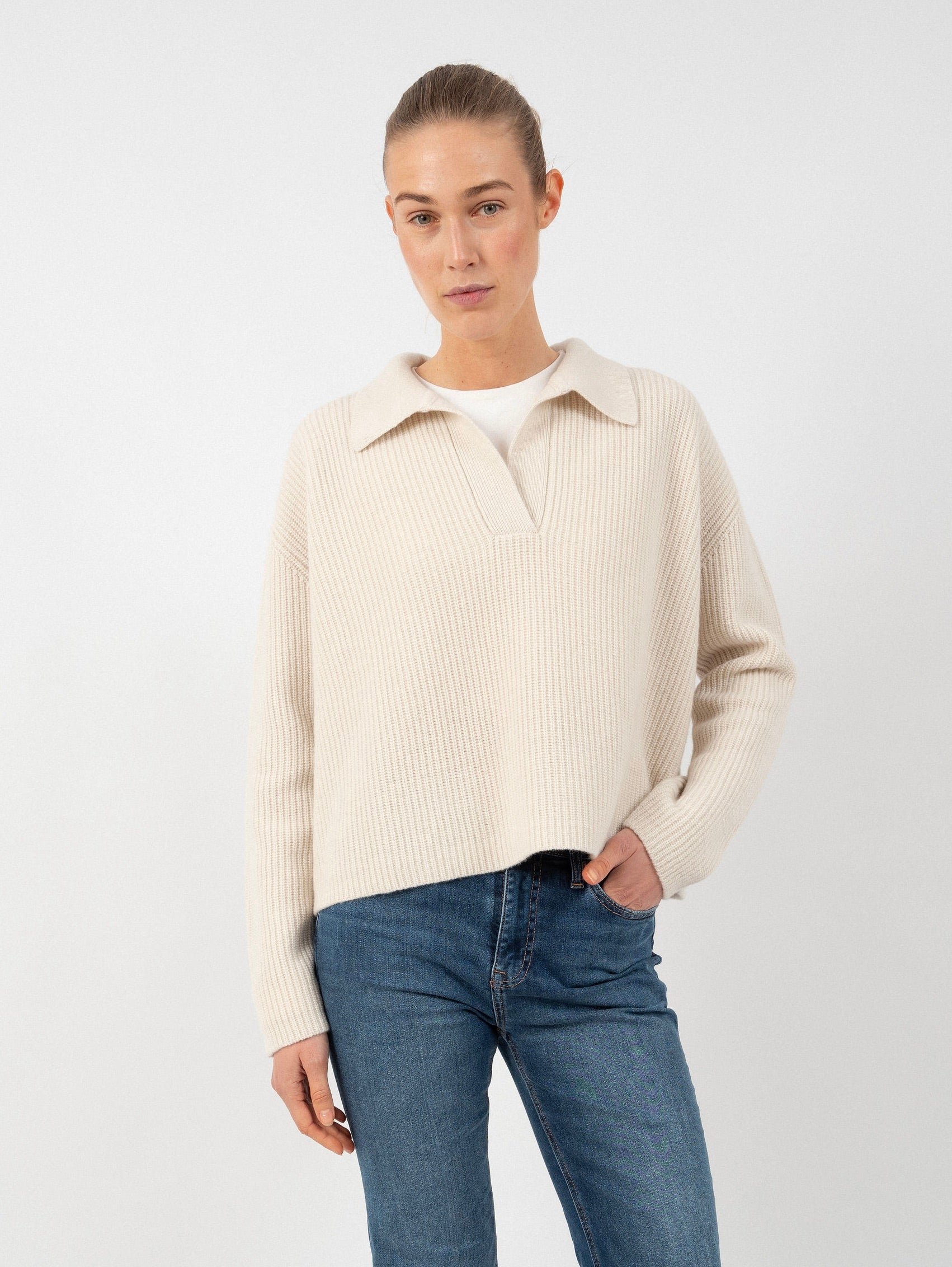 DAISY SWEATER IN VANILLA