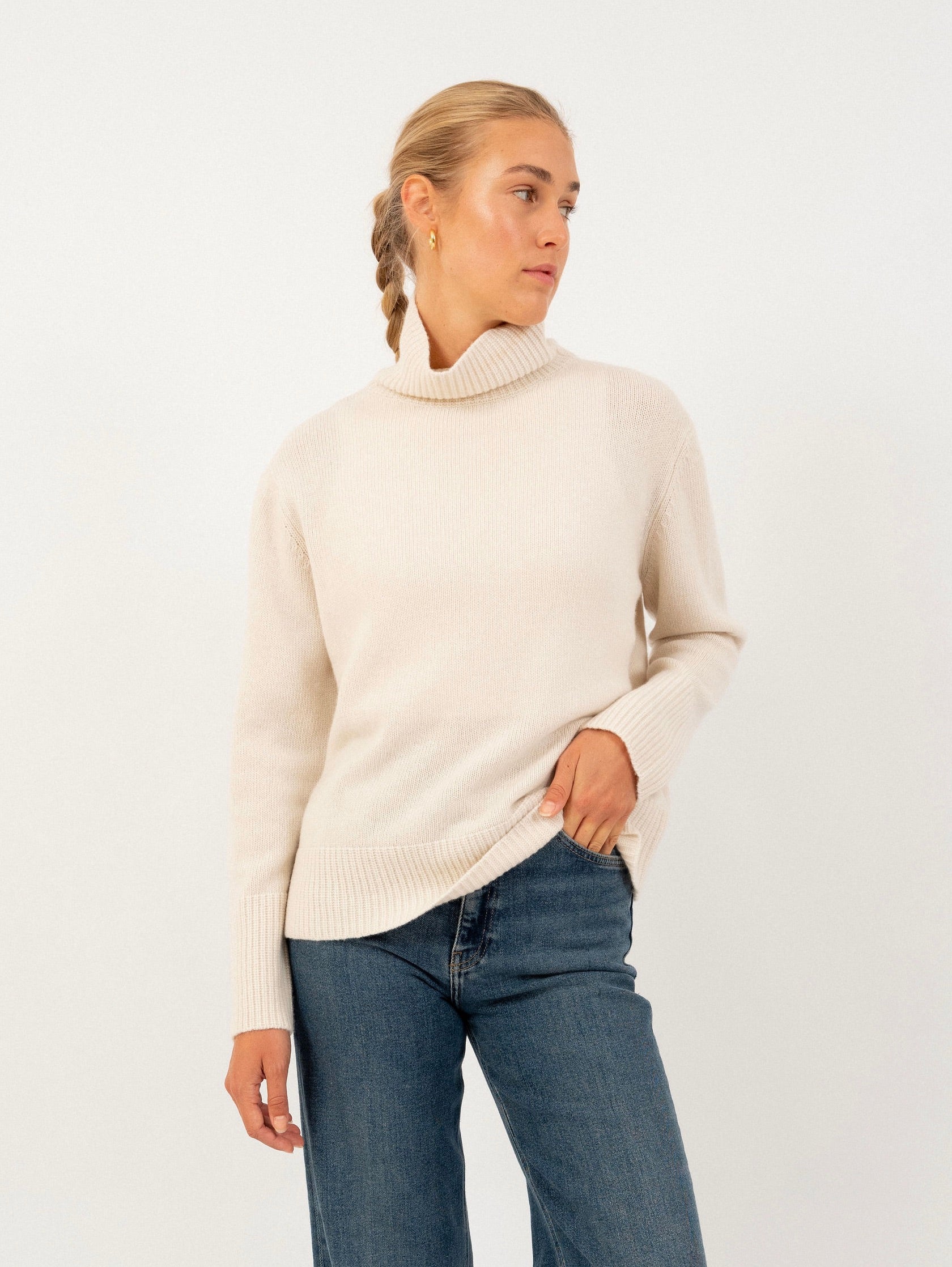 ANEMONE SWEATER IN VANILLA