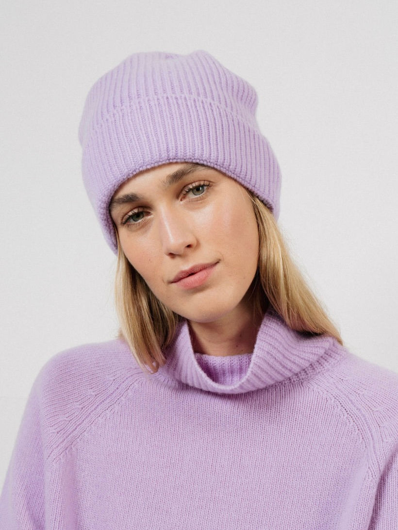 CHARLY BEANIE IN GENTLE LILAC