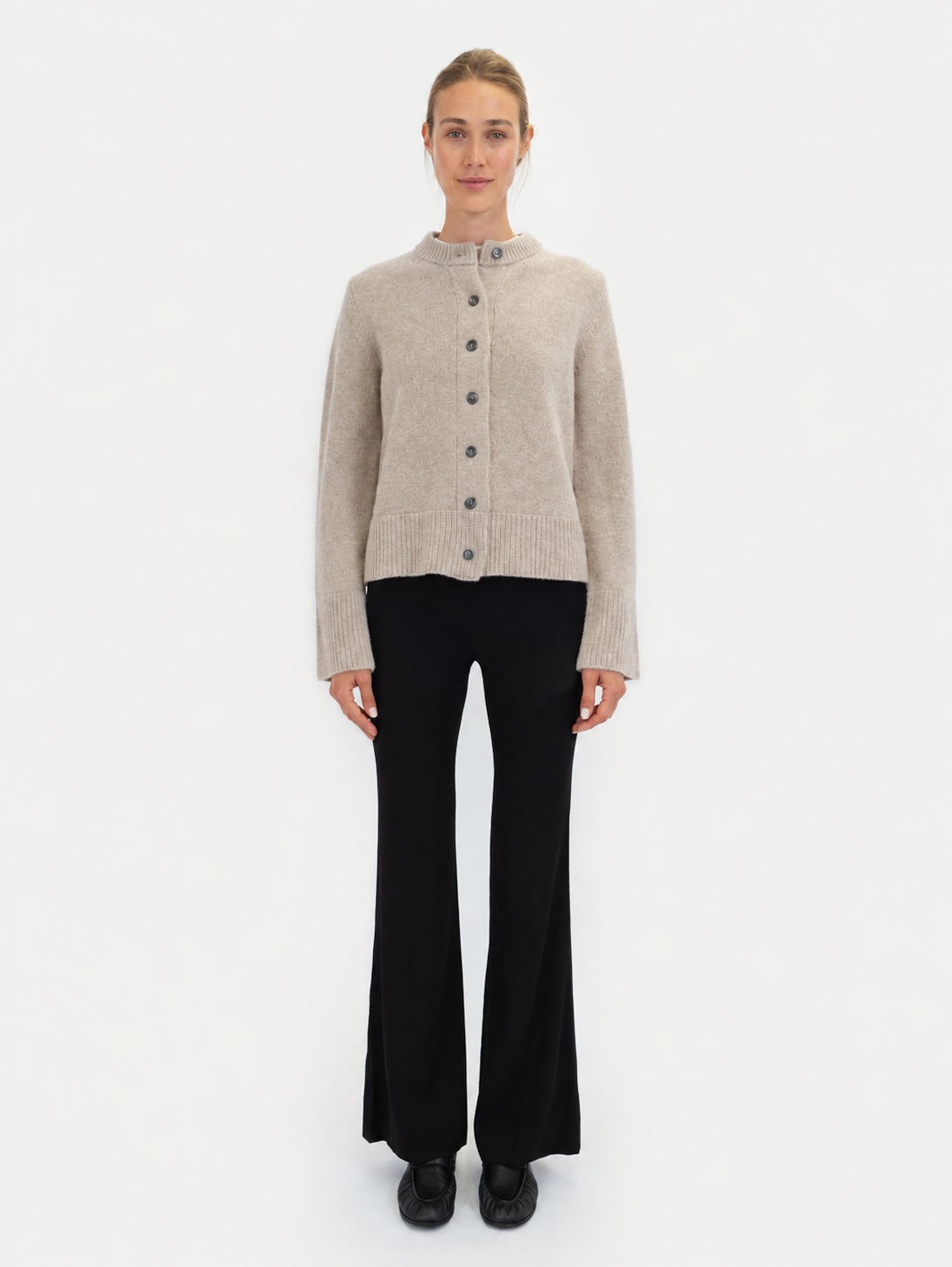 DOROTHEA CARDIGAN IN ALMOND POWDER