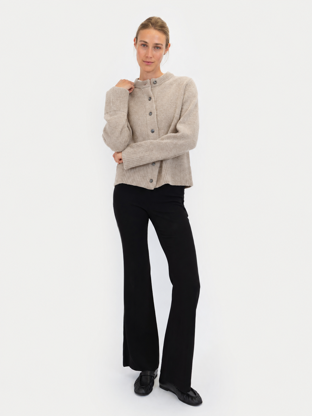DOROTHEA CARDIGAN IN ALMOND POWDER