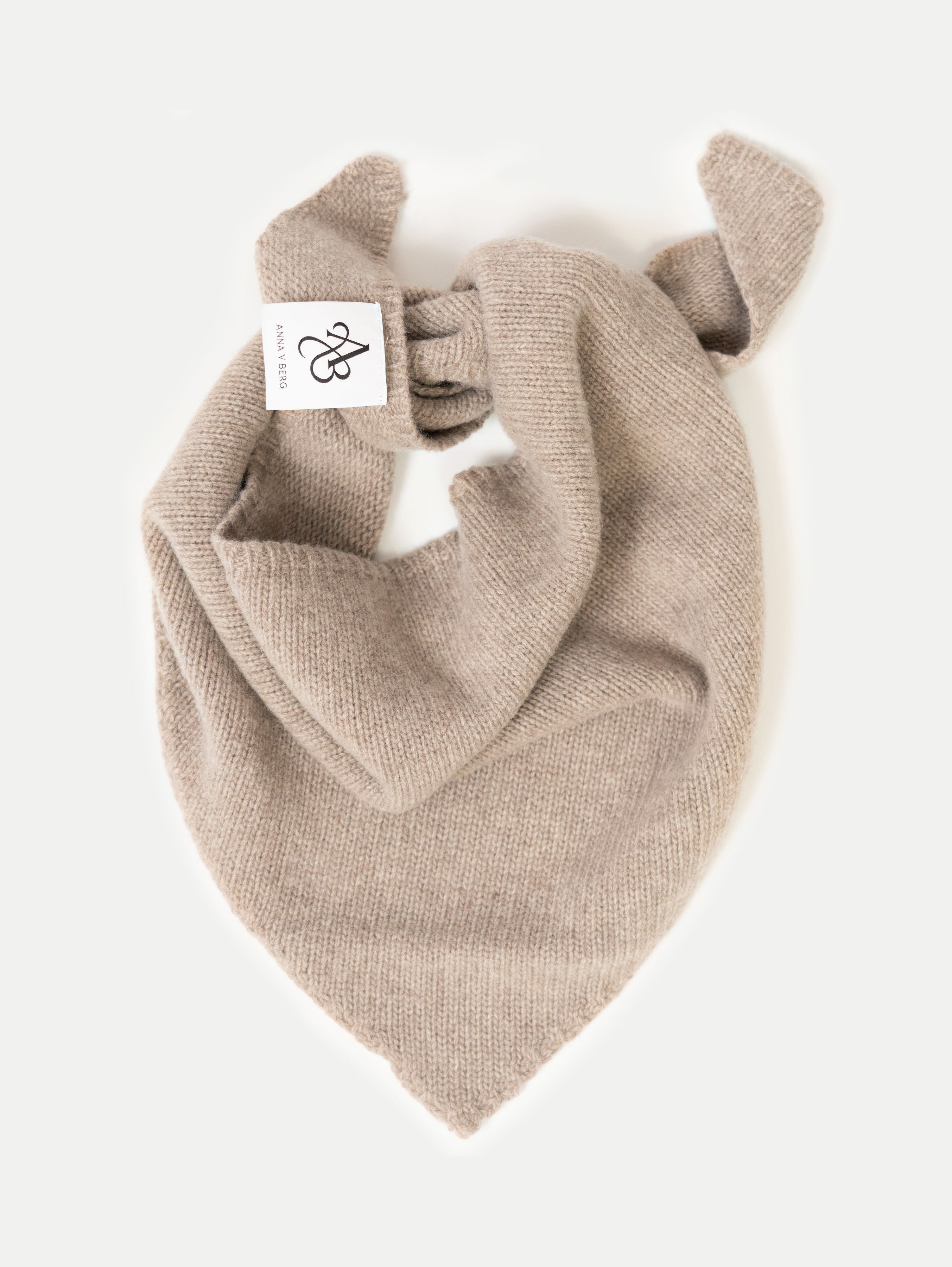 CARA SCARF IN WOOD