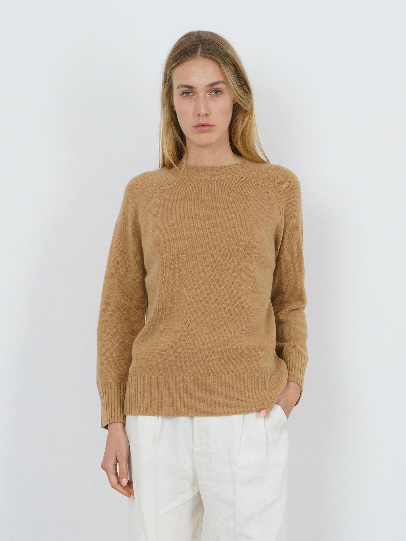 DAISY SWEATER IN BISCUIT