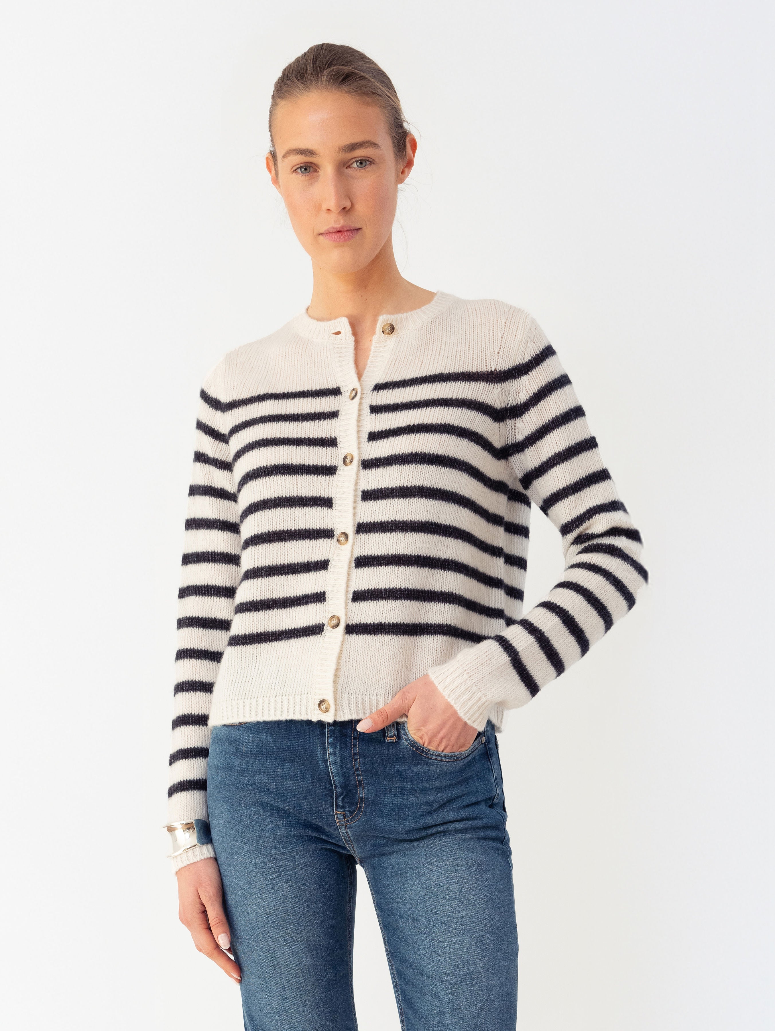 FELINE CARDIGAN IN CREAMCHEESE / DARK BLUE