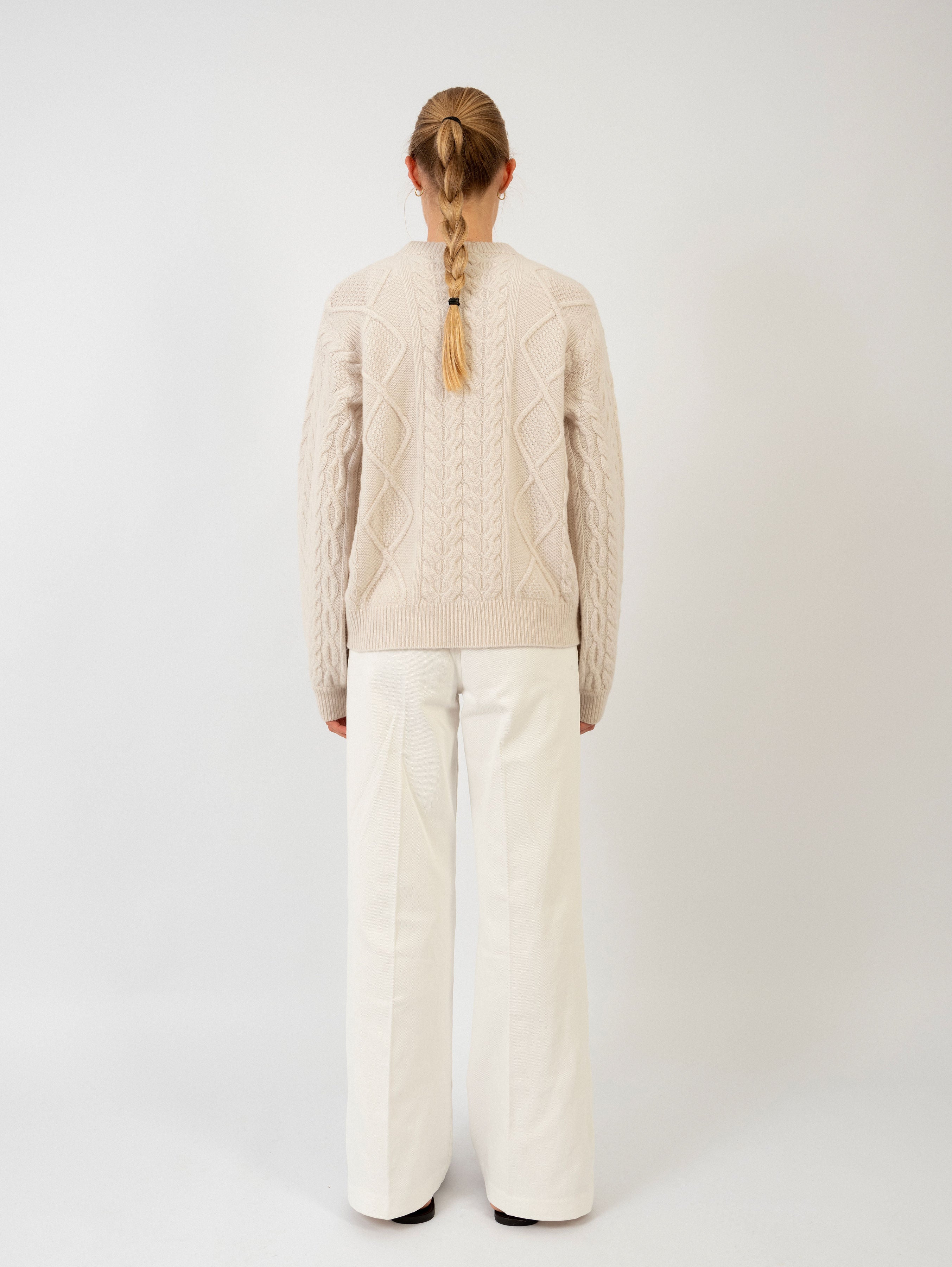 MALVE CABLE SWEATER IN VANILLA