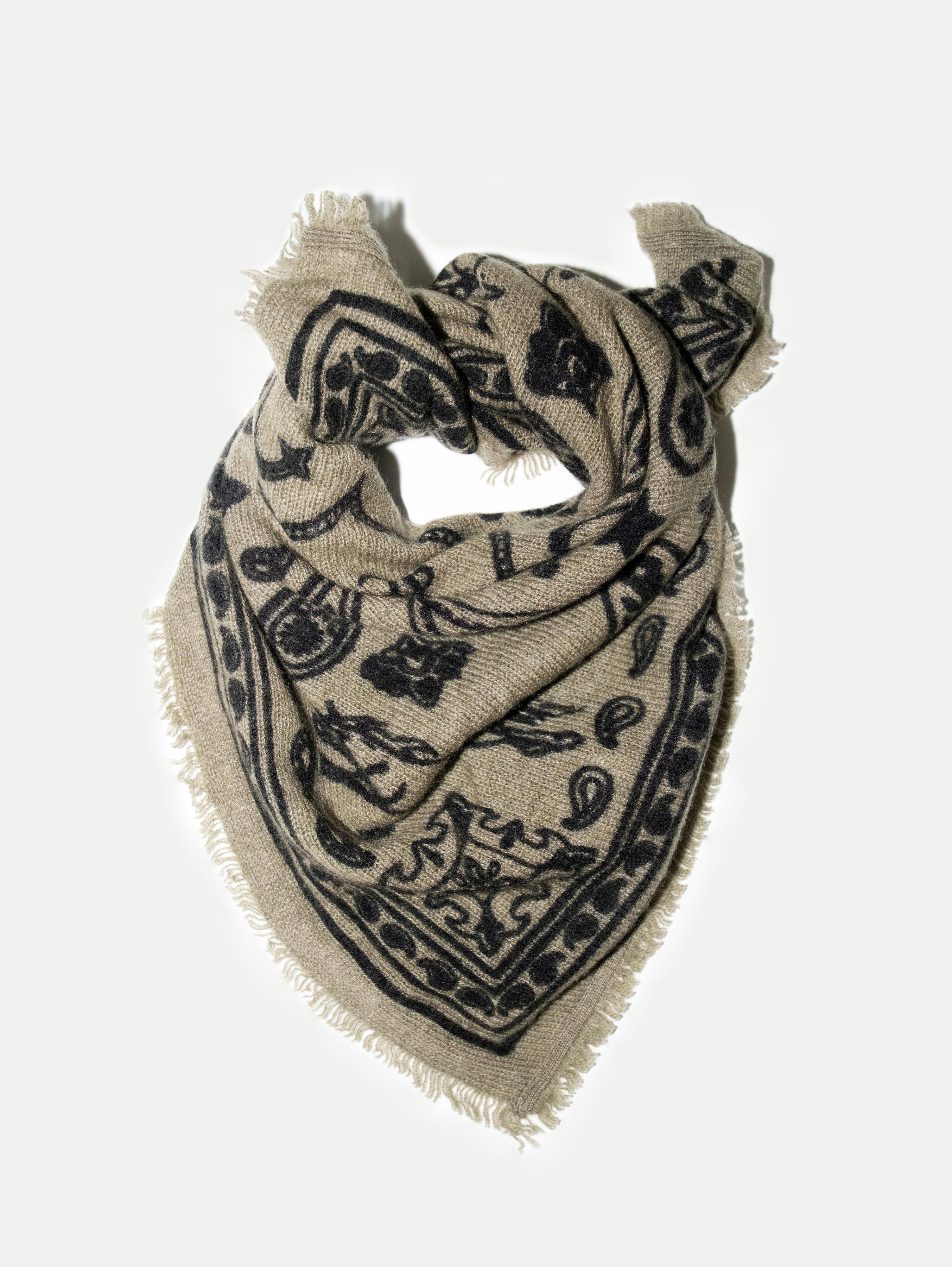 NELE SCARF SMALL IN BREEN