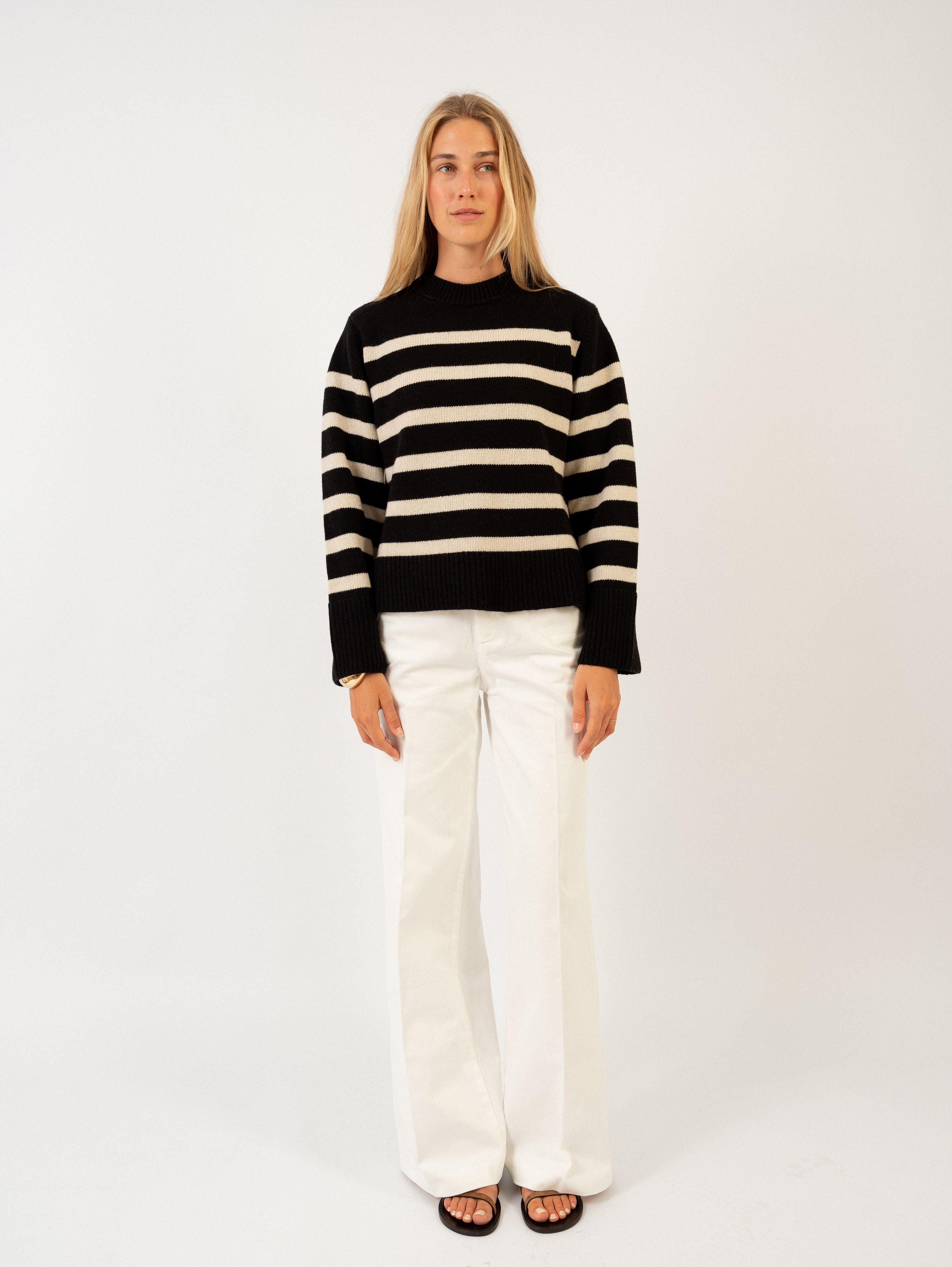 PAULI SWEATER IN NIGHT / BUTTERMILK