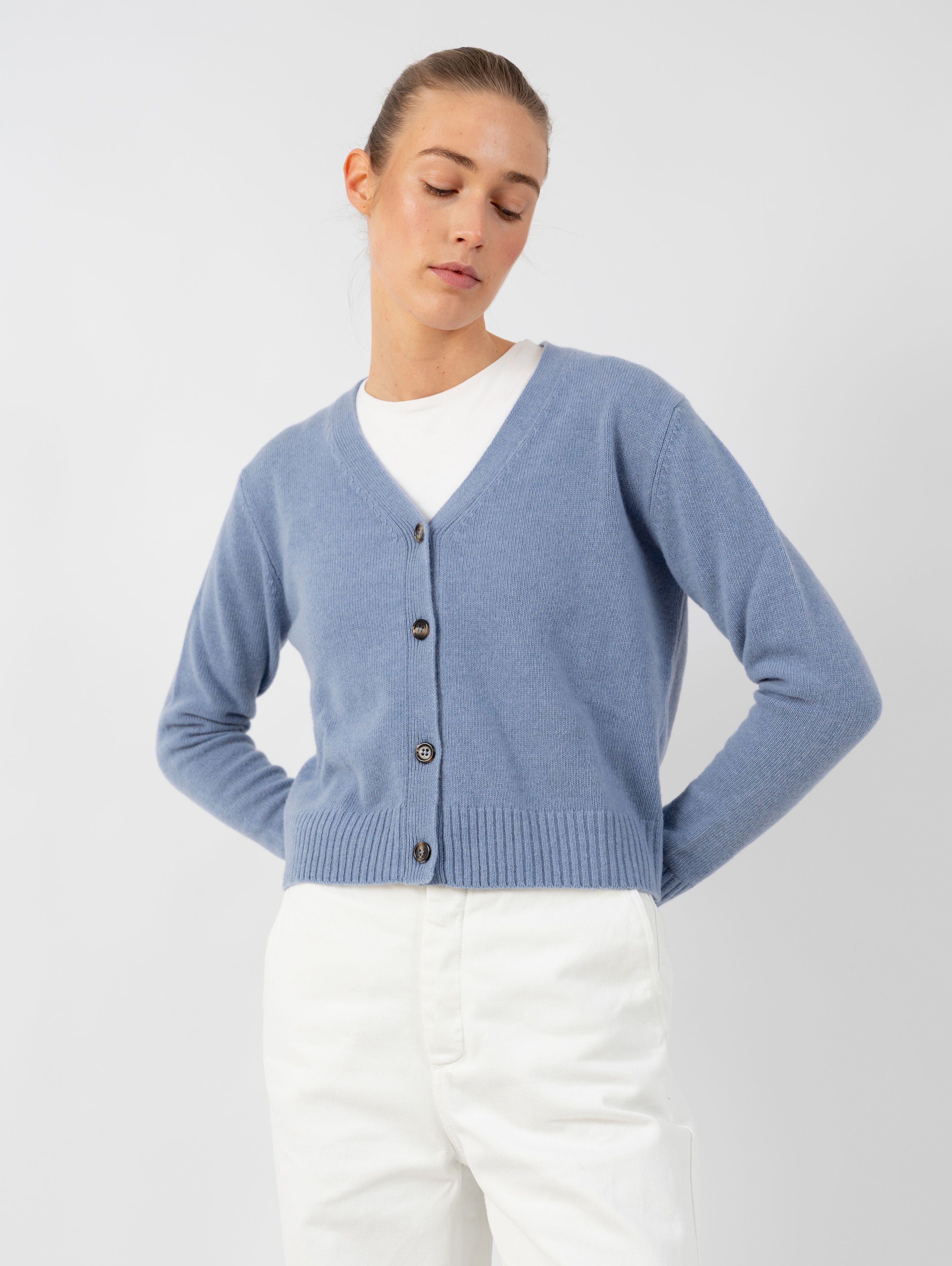 STEFFY CARDIGAN IN JEANS BLUE