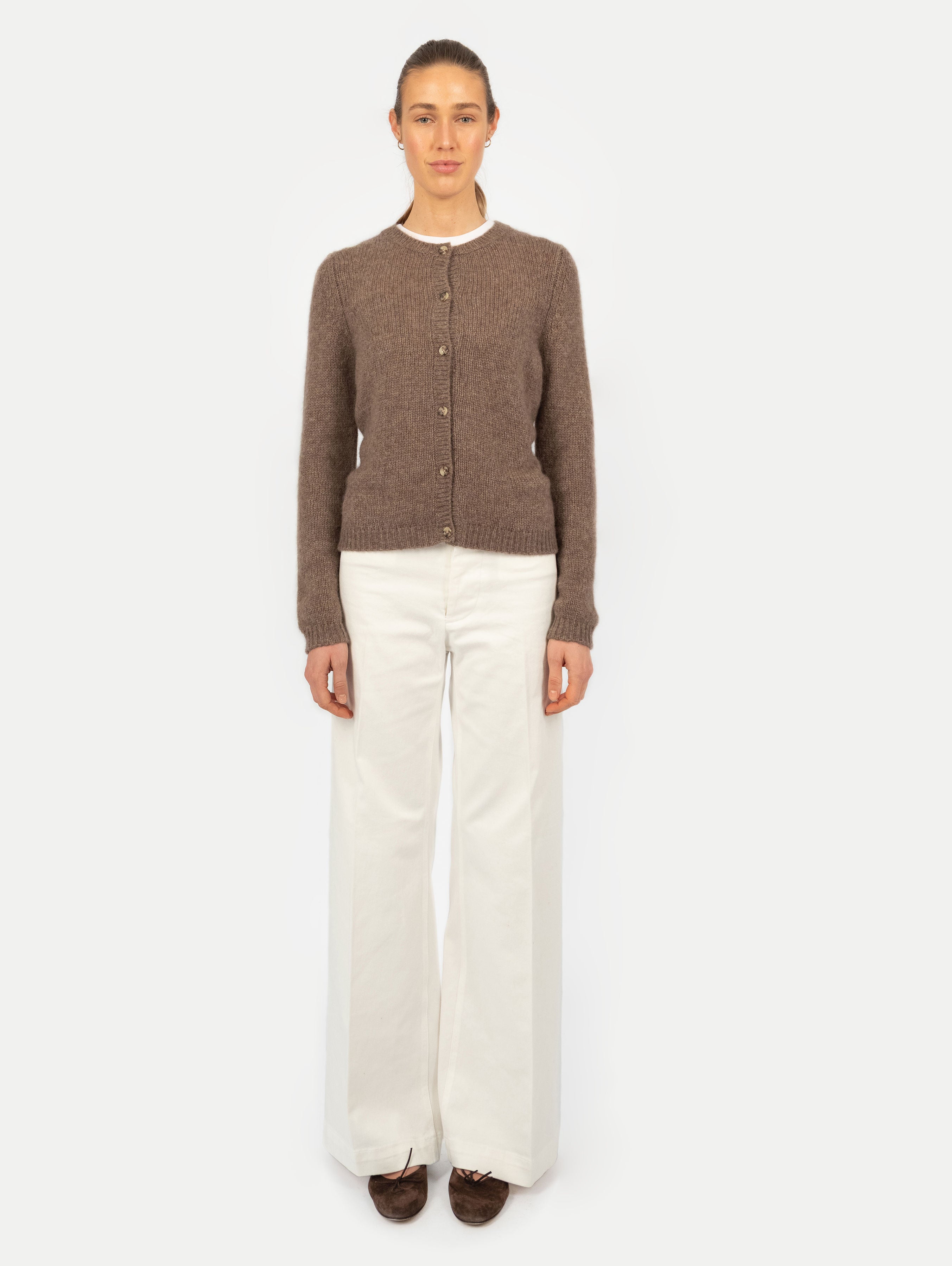 FELINE CARDIGAN IN HAZELNUT