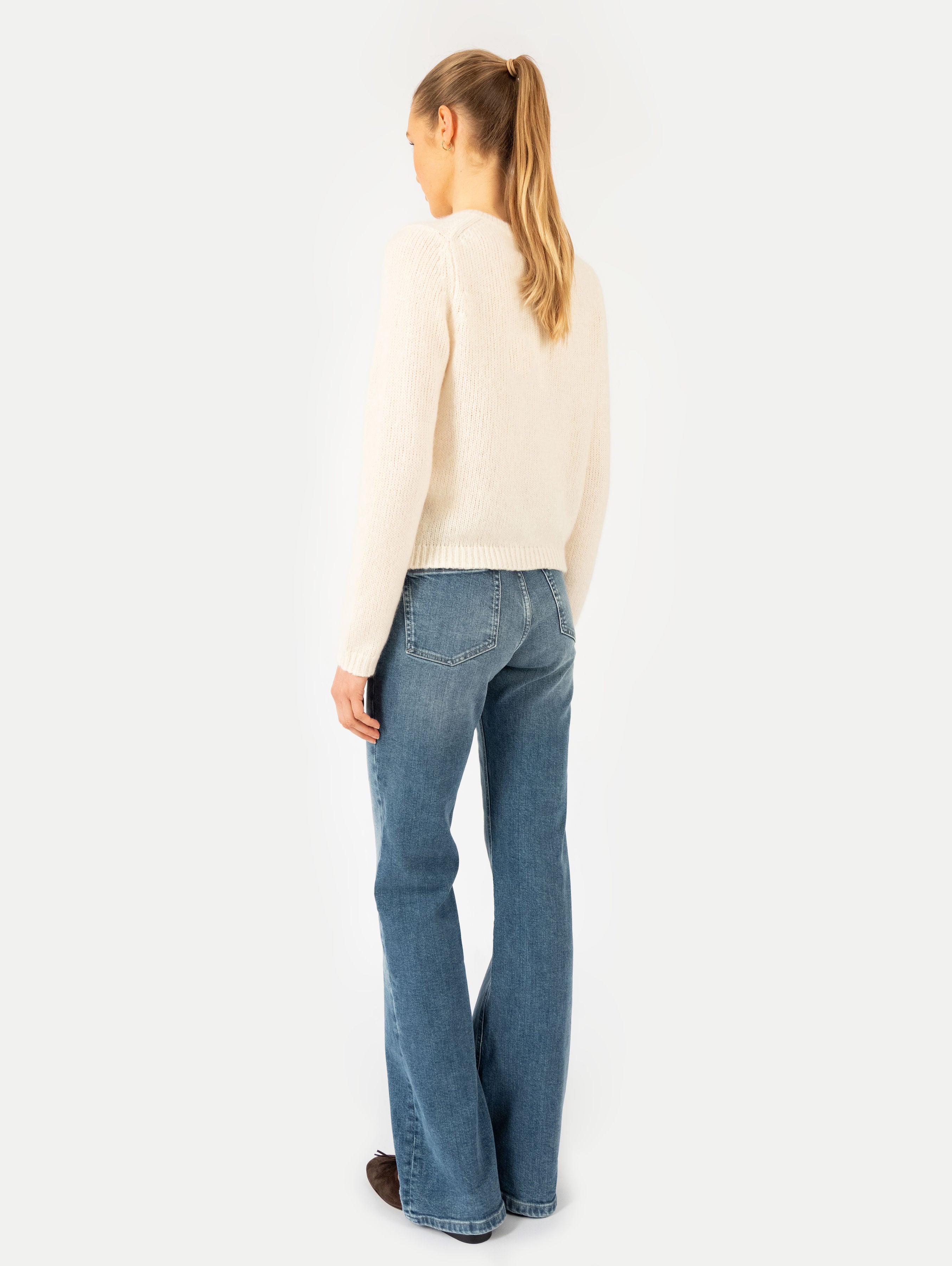 FELINE CARDIGAN IN IVORY