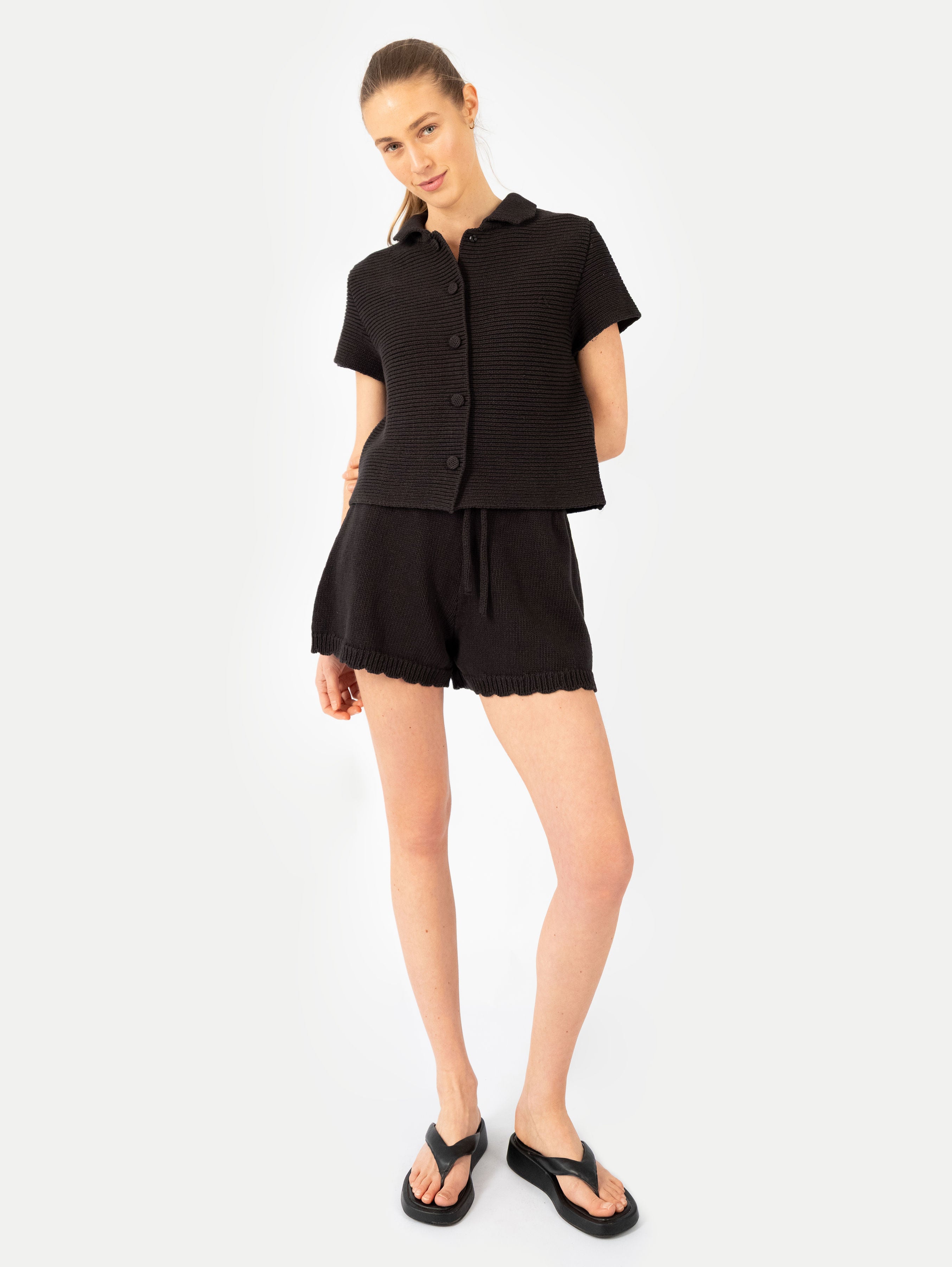 AVA SHORTS IN CHOCOLATE