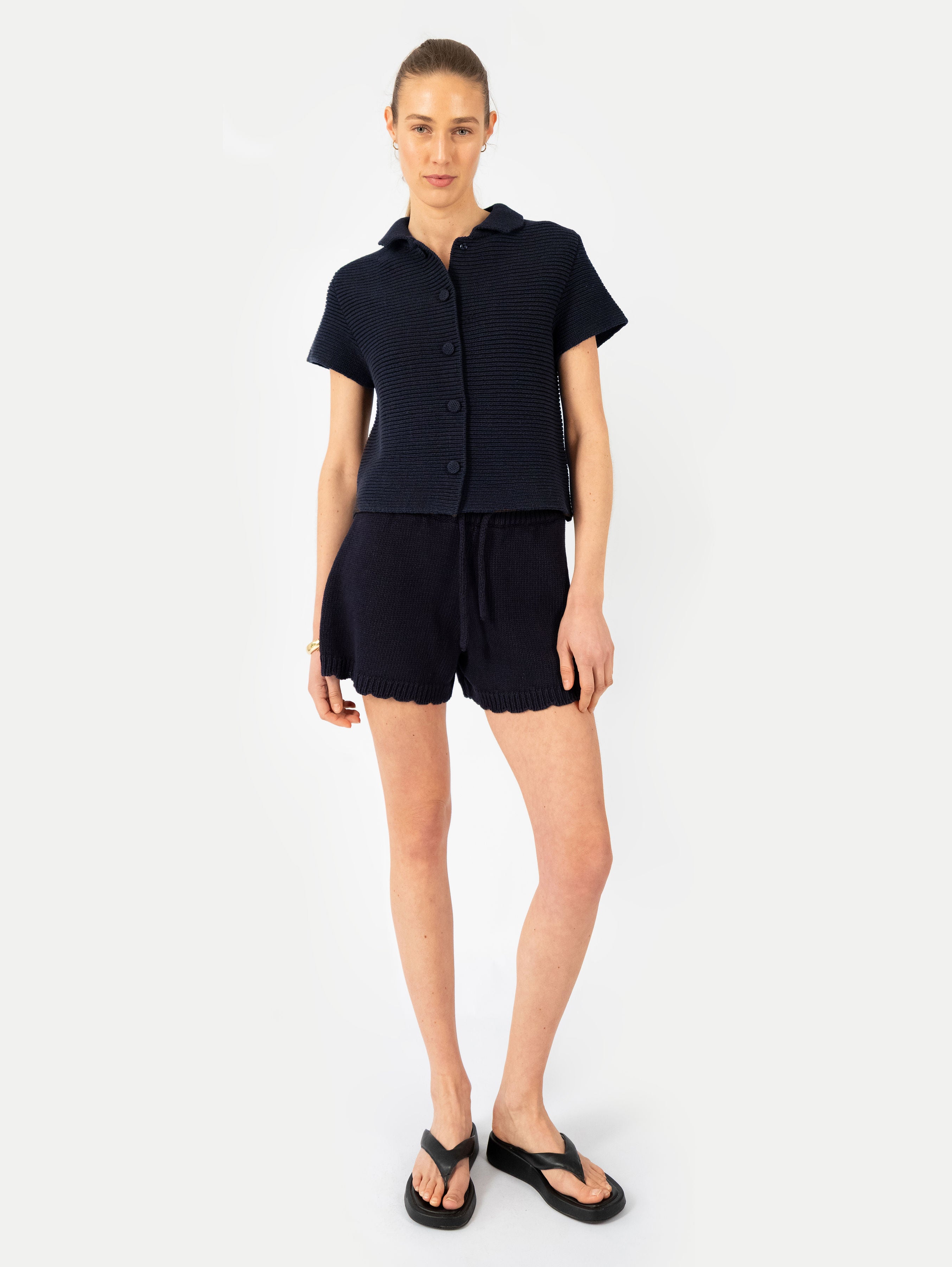 AVA SHORTS IN DEEP BLUE