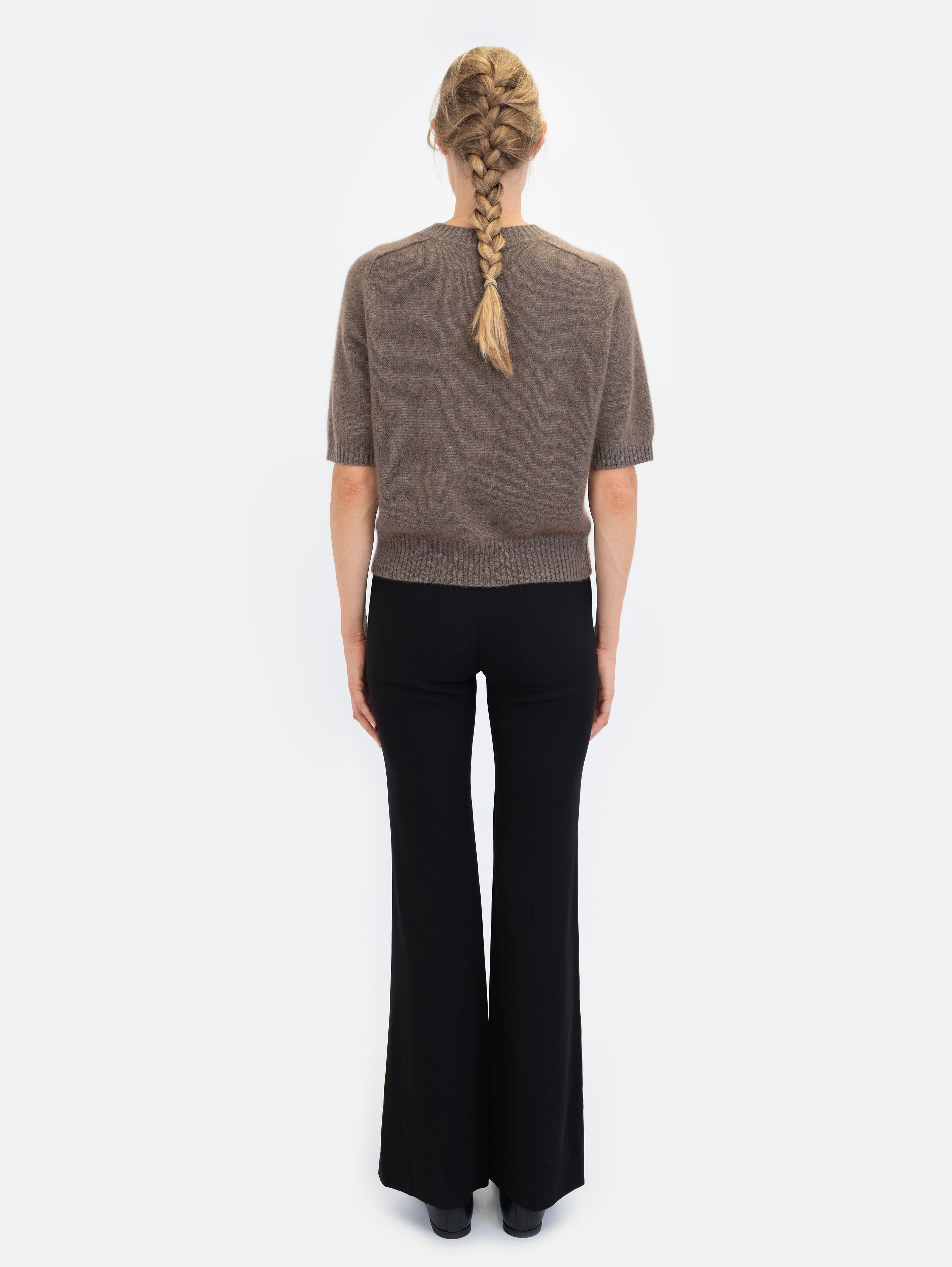 ANITA BRUSHED SWEATER IN SOFT NOUGAT