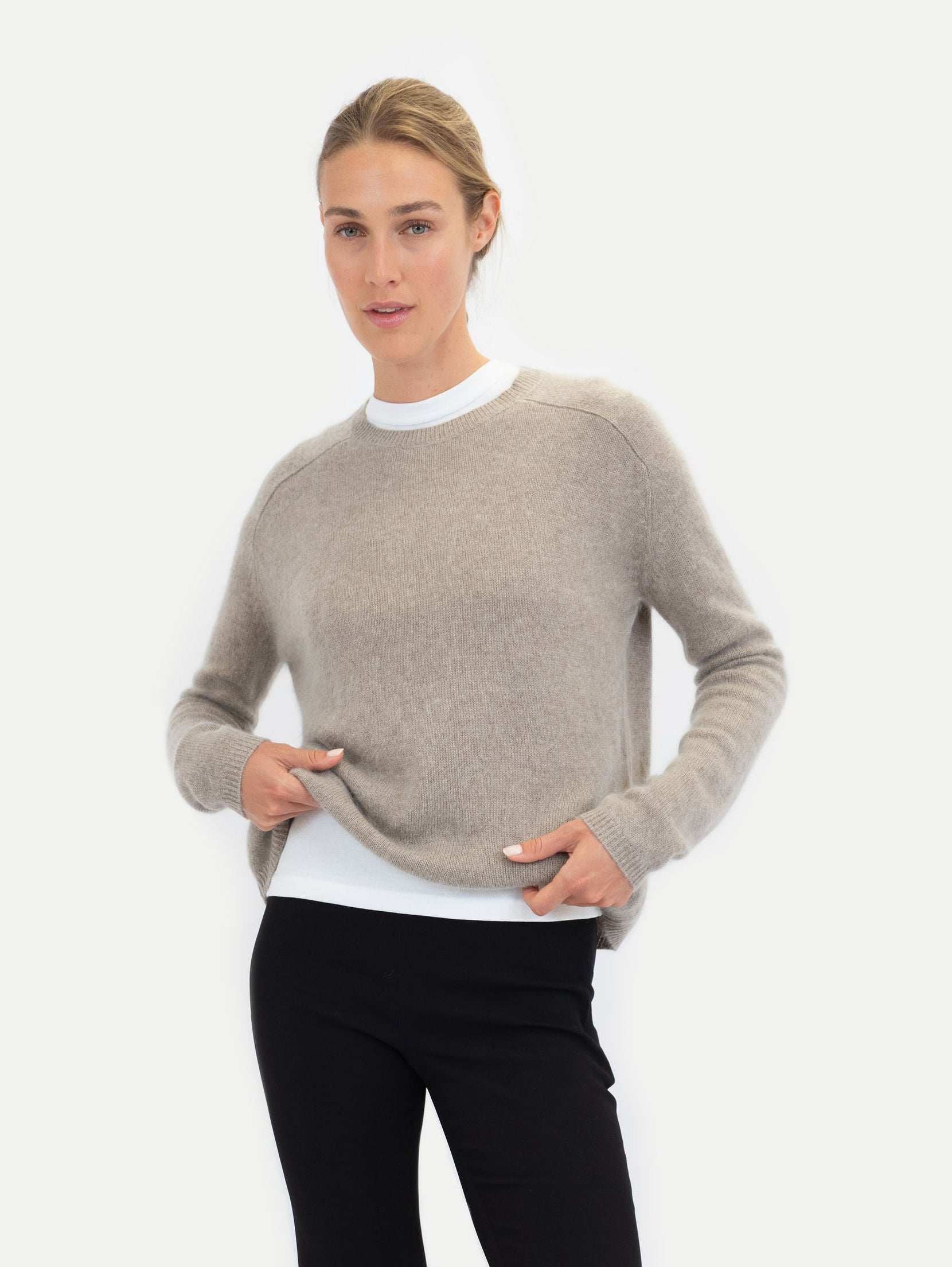 THEA SWEATER IN ALMOND POWDER