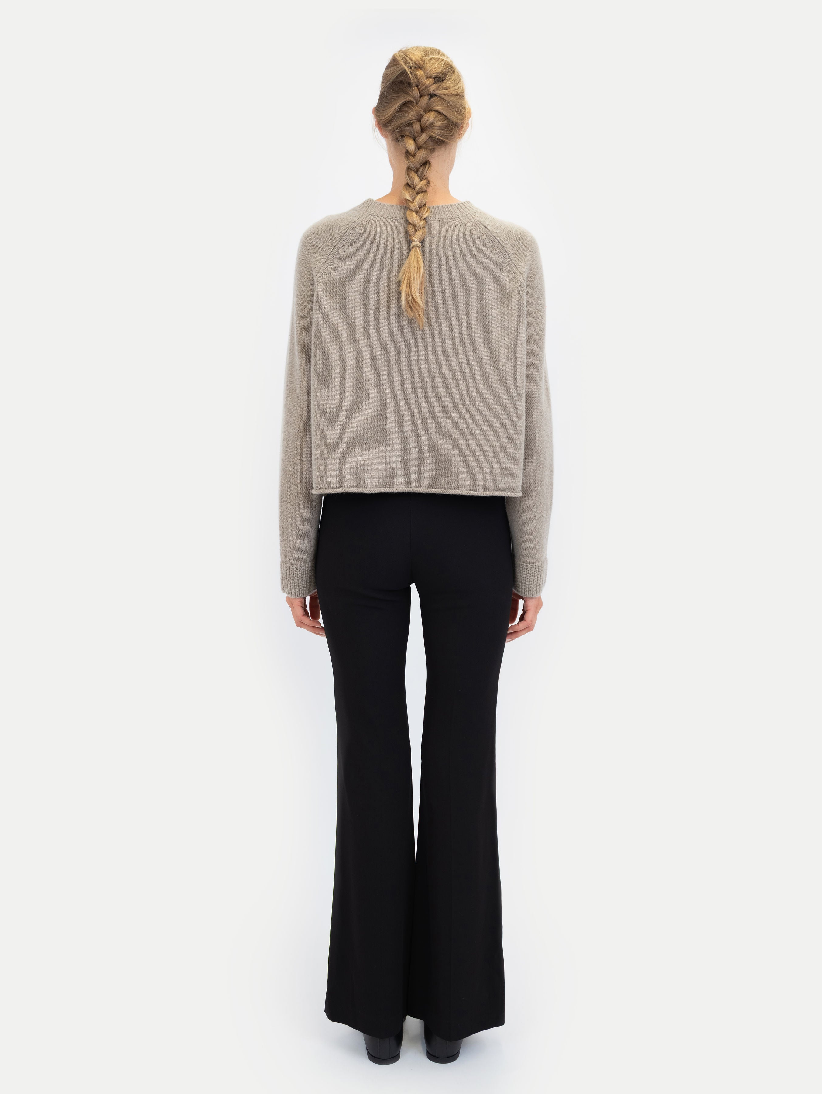 GINA SWEATER IN ALMOND POWDER