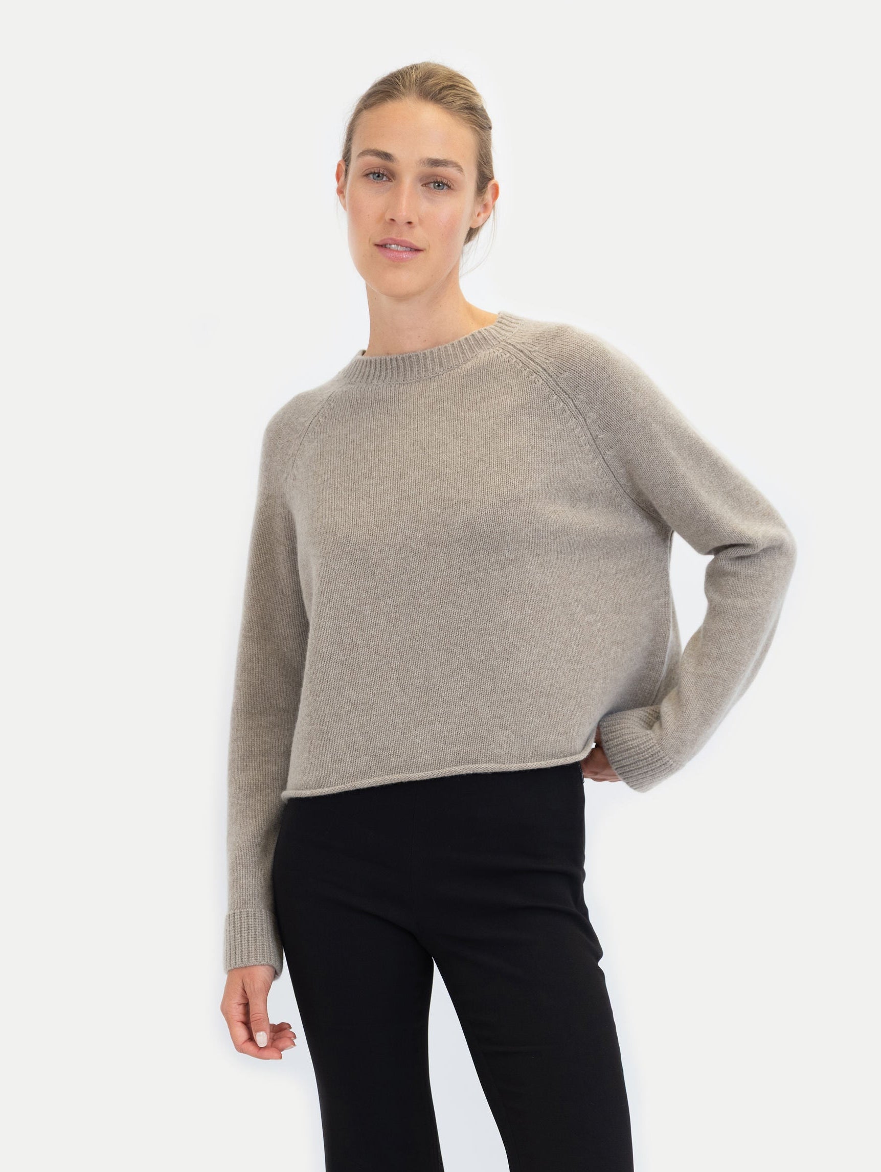 GINA SWEATER IN ALMOND POWDER